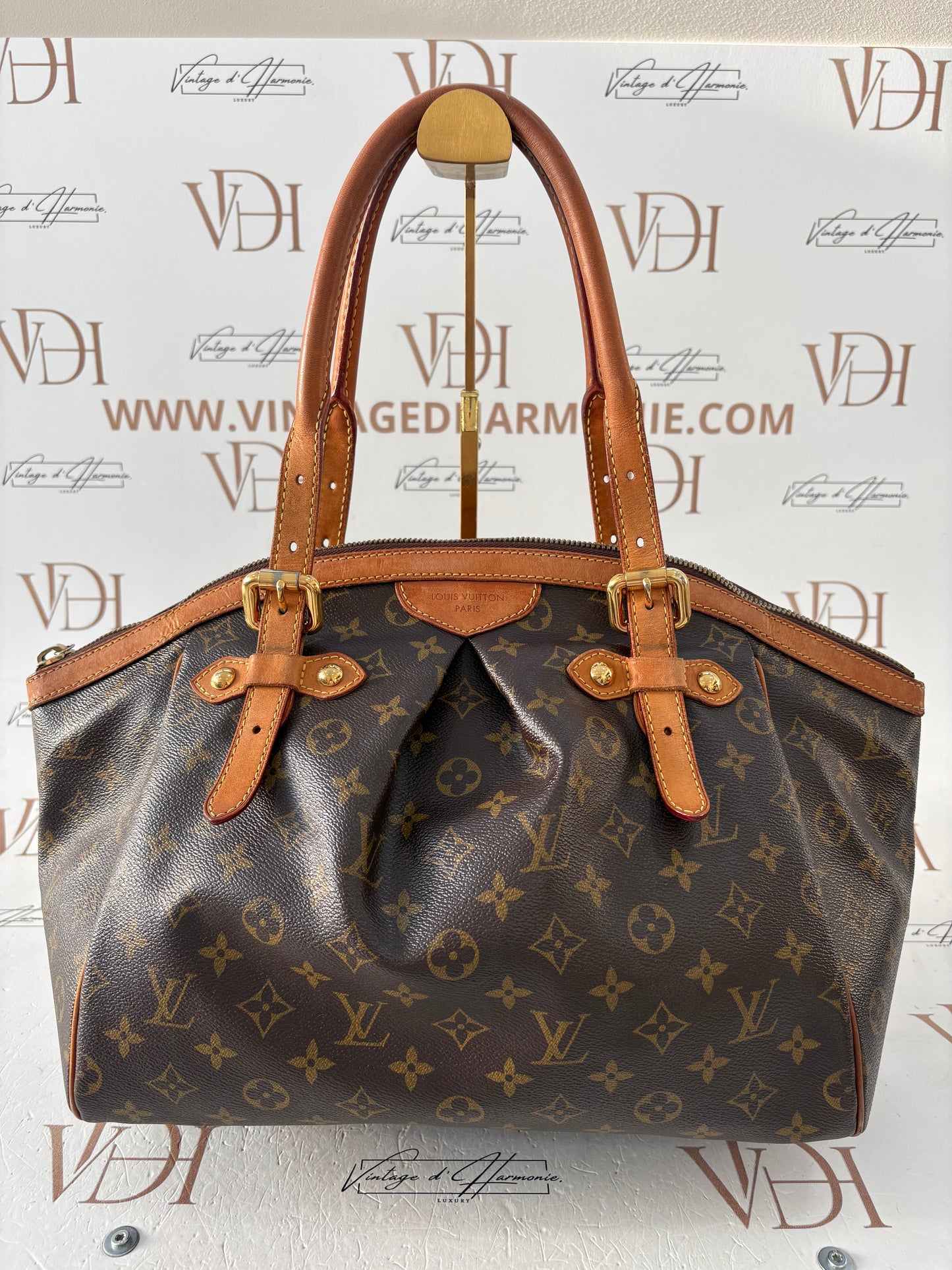 201661 - Louis Vuitton Tivoli