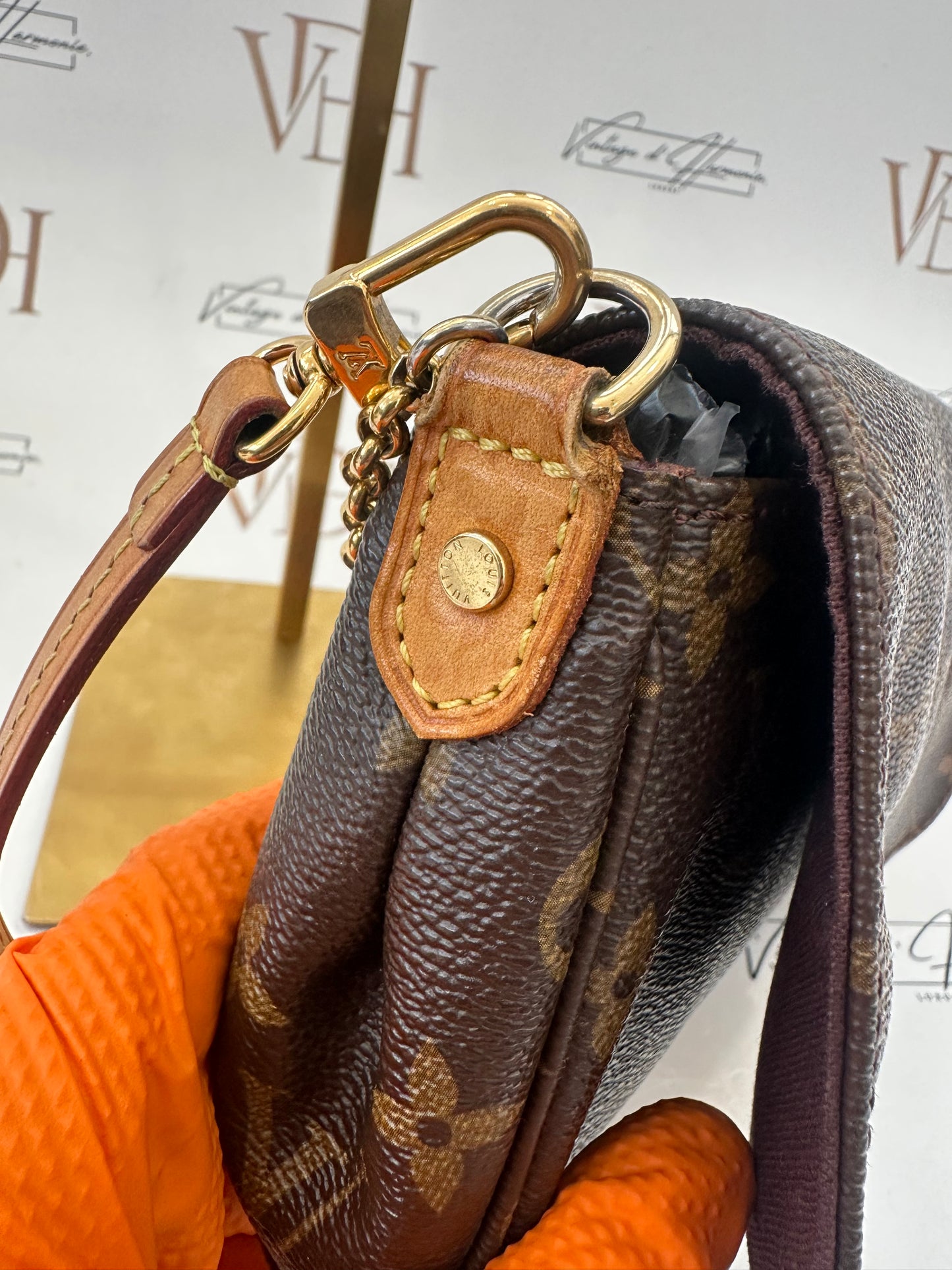 382761 - Louis Vuitton Favorite