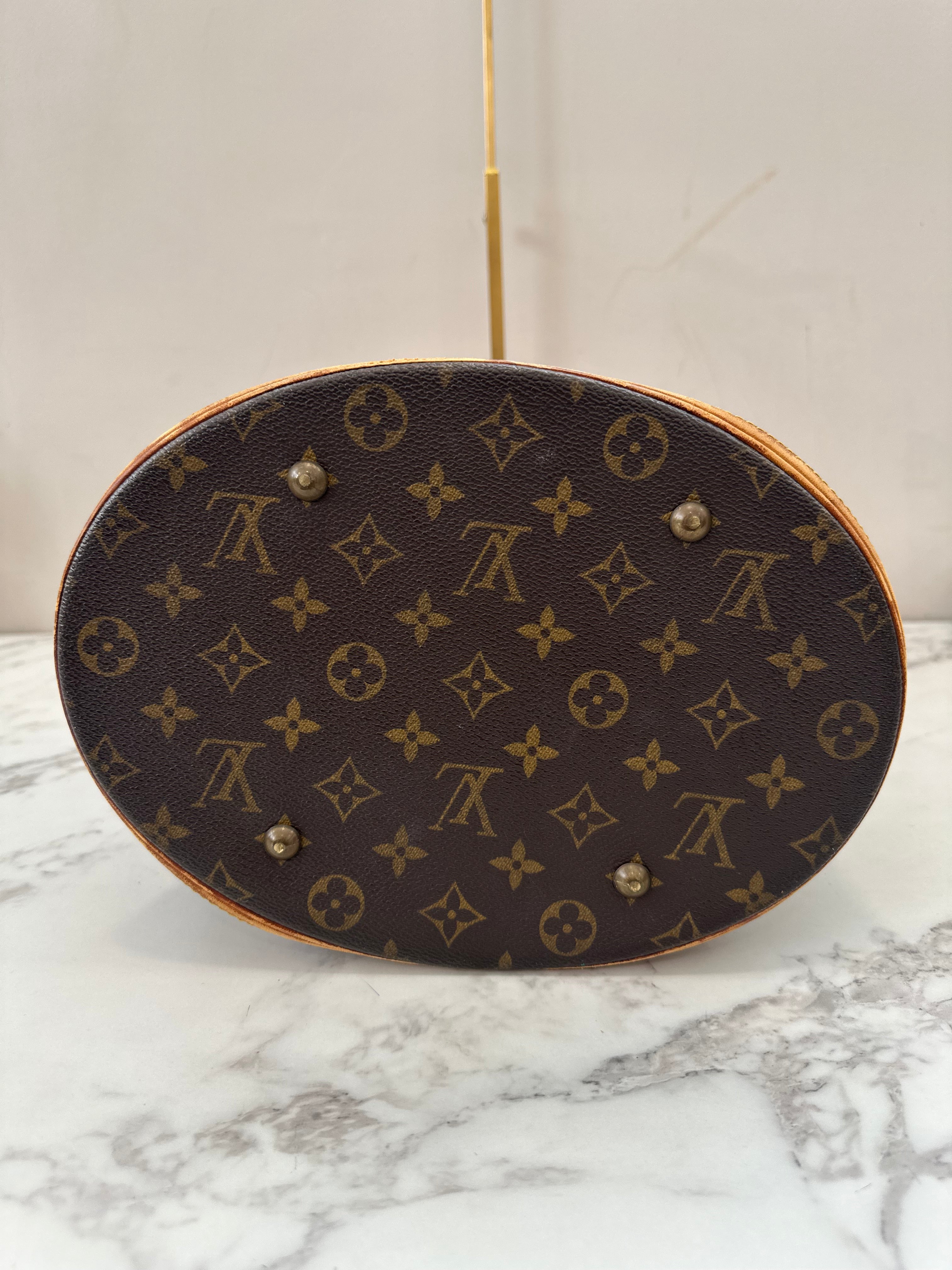 Louis Vuitton Bucket GM