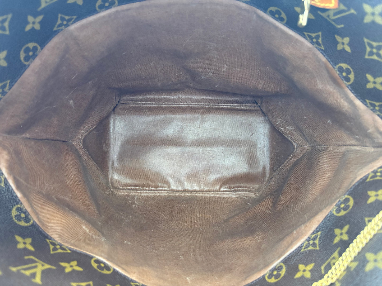 019008 - Louis Vuitton Sac Shopping