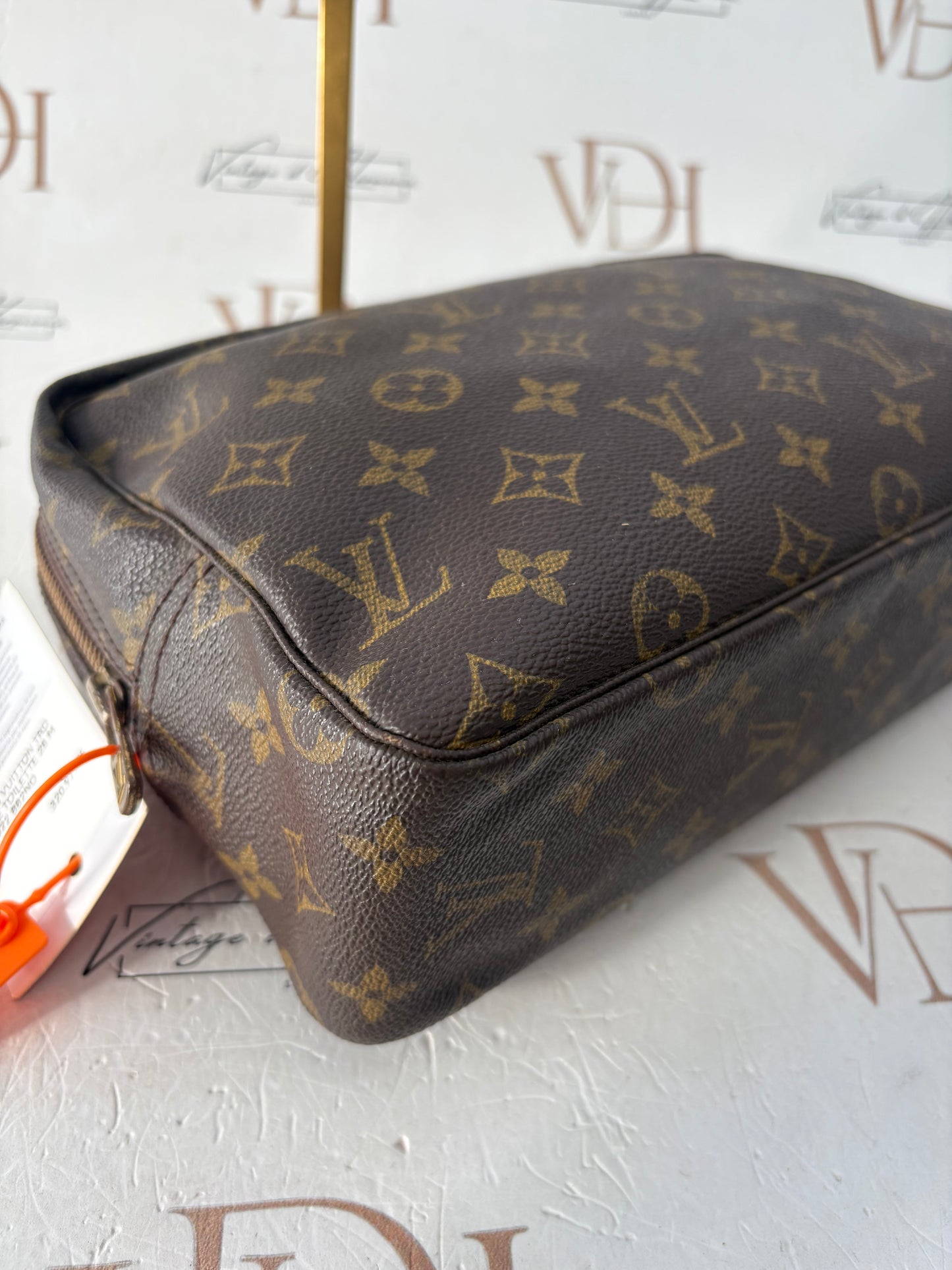 018724 - Louis Vuitton Trousse Toilette 28