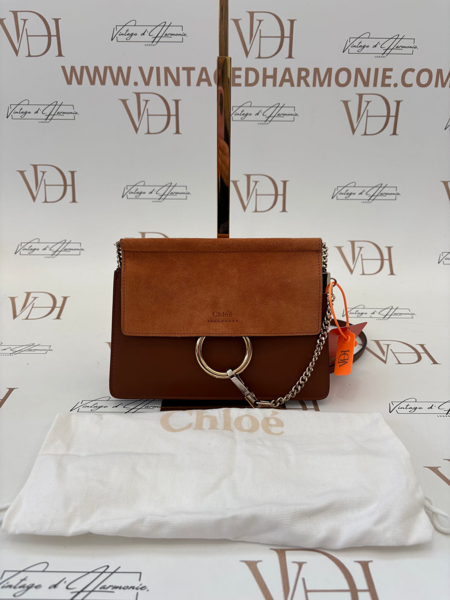 383960 - Chloe Faye