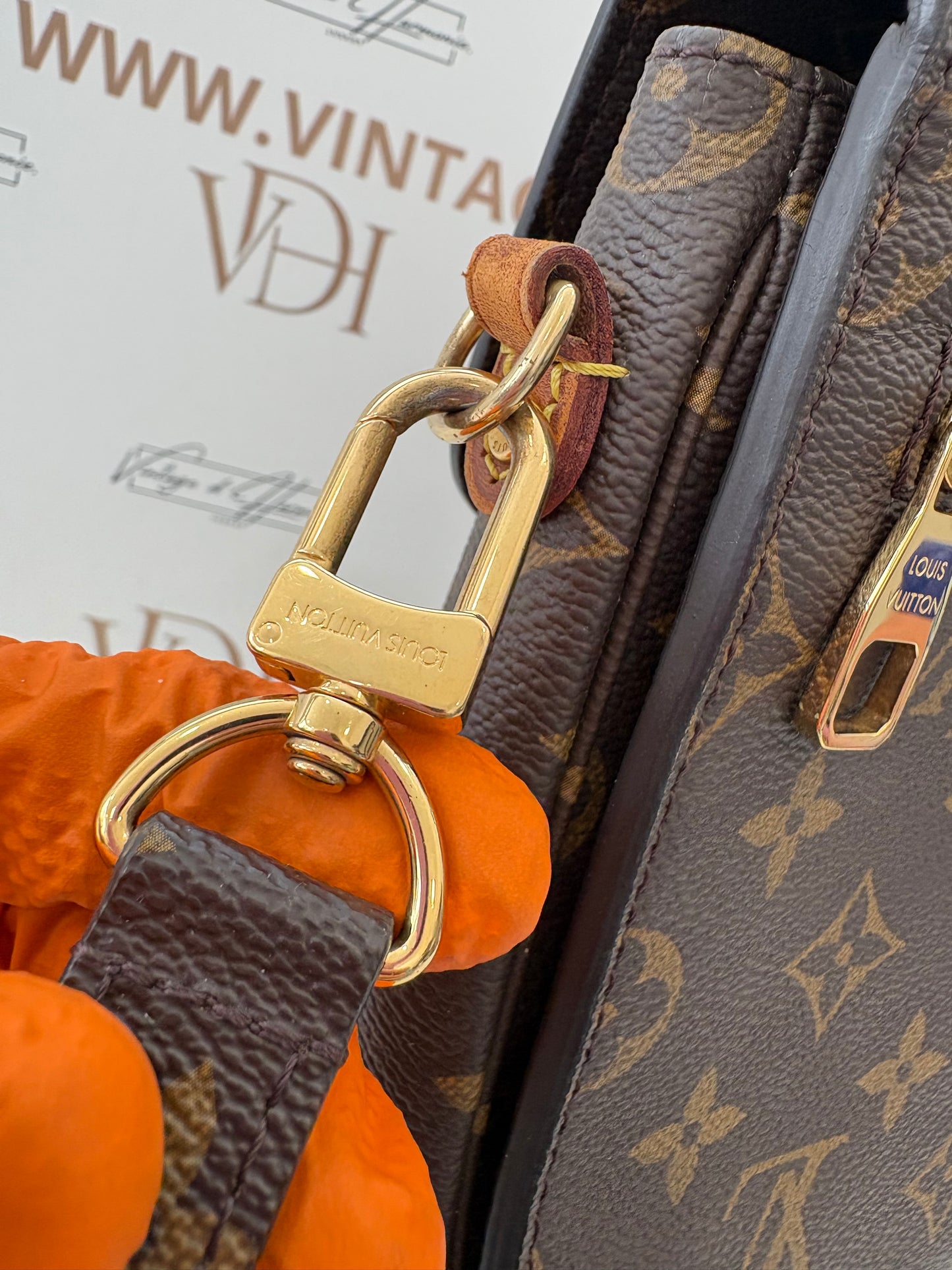 382831 - Louis Vuitton Metis