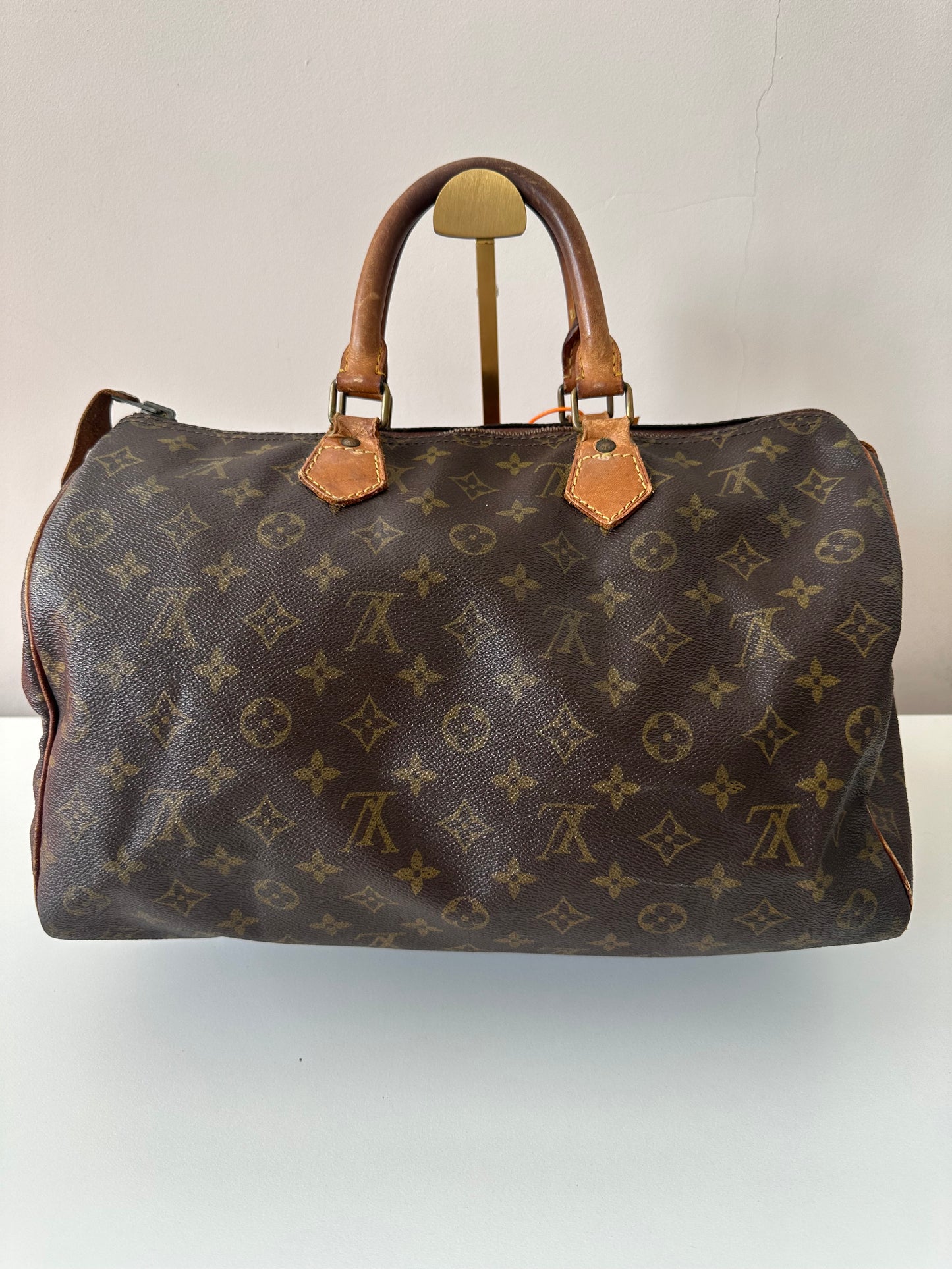 Louis Vuitton Speedy 35