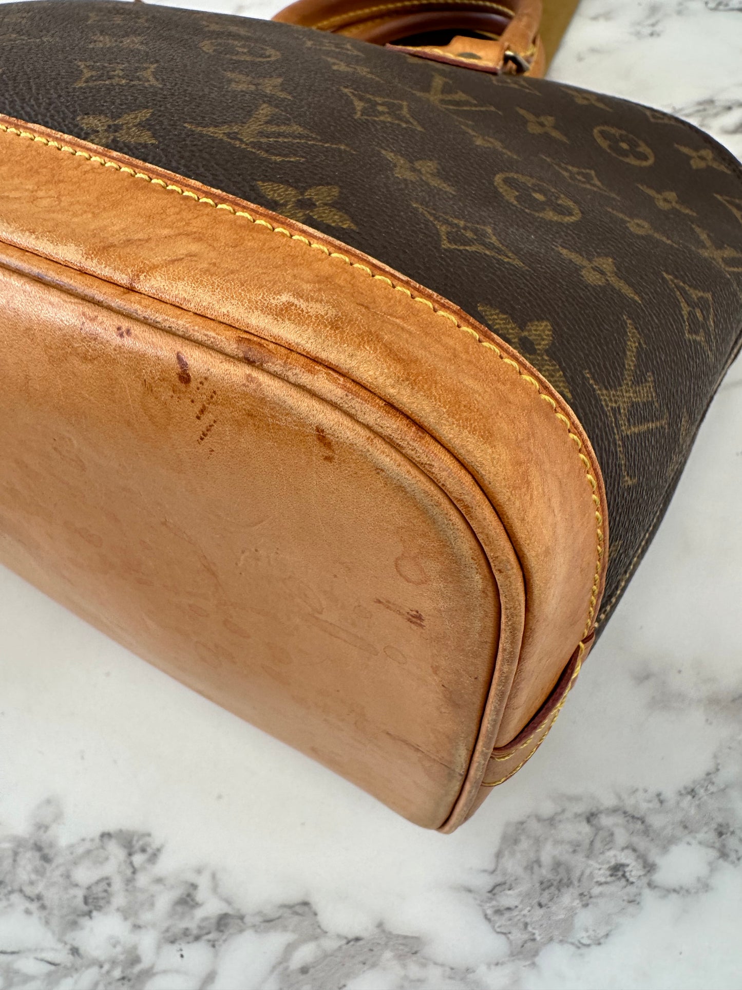Louis Vuitton Alma