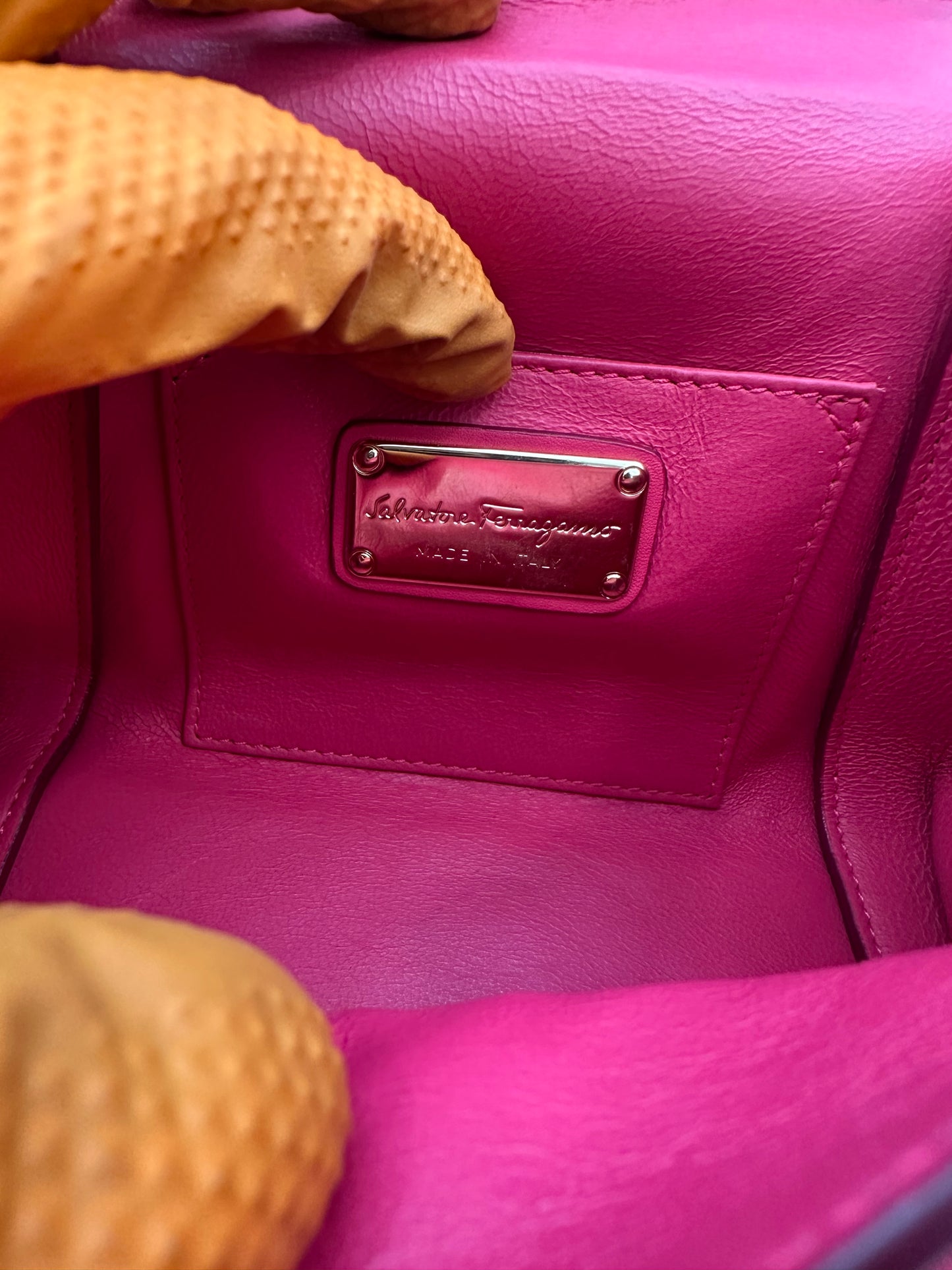 383004 - Salvatore Ferragamo Sofia