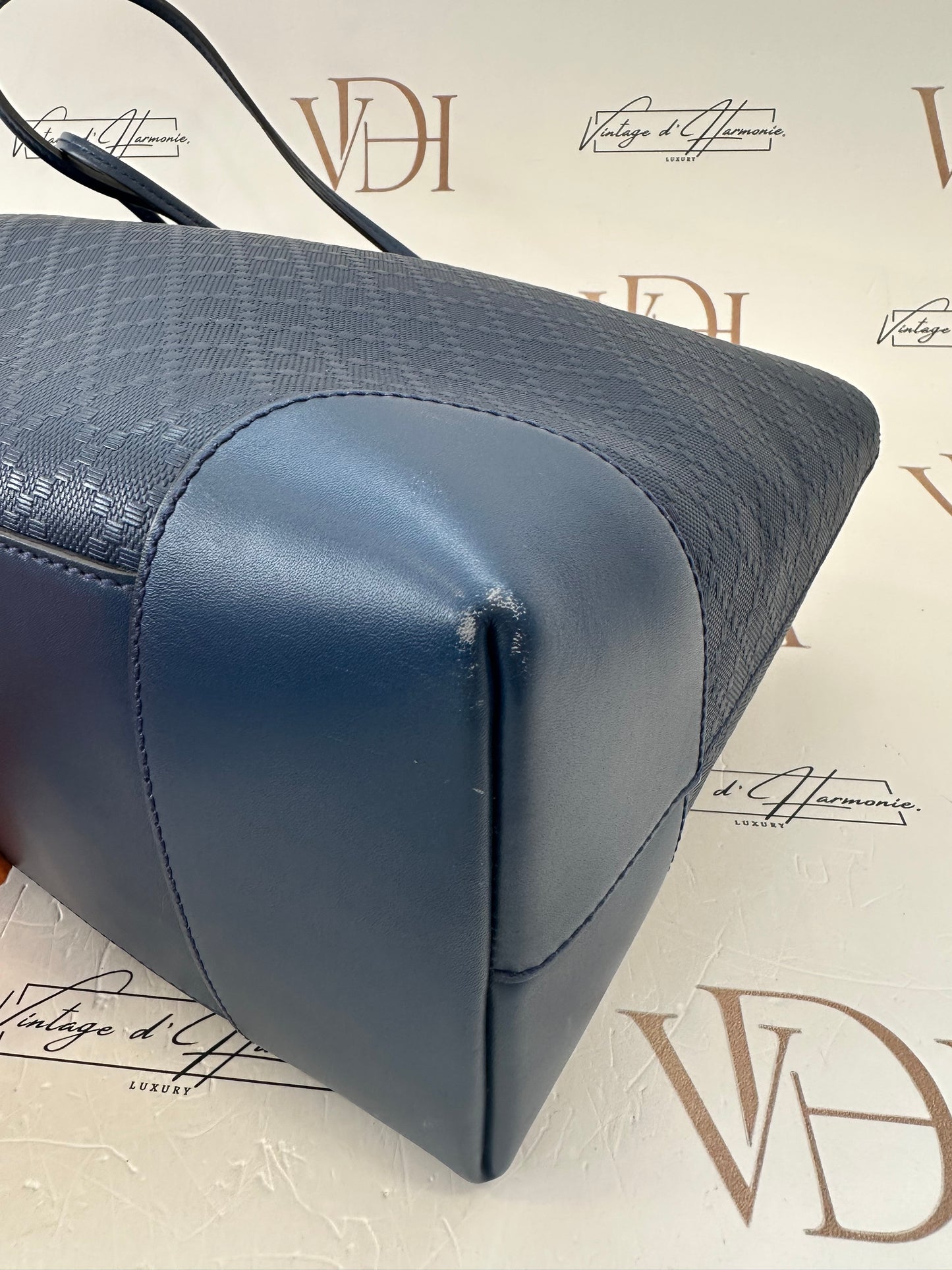 382503 - Gucci Blu