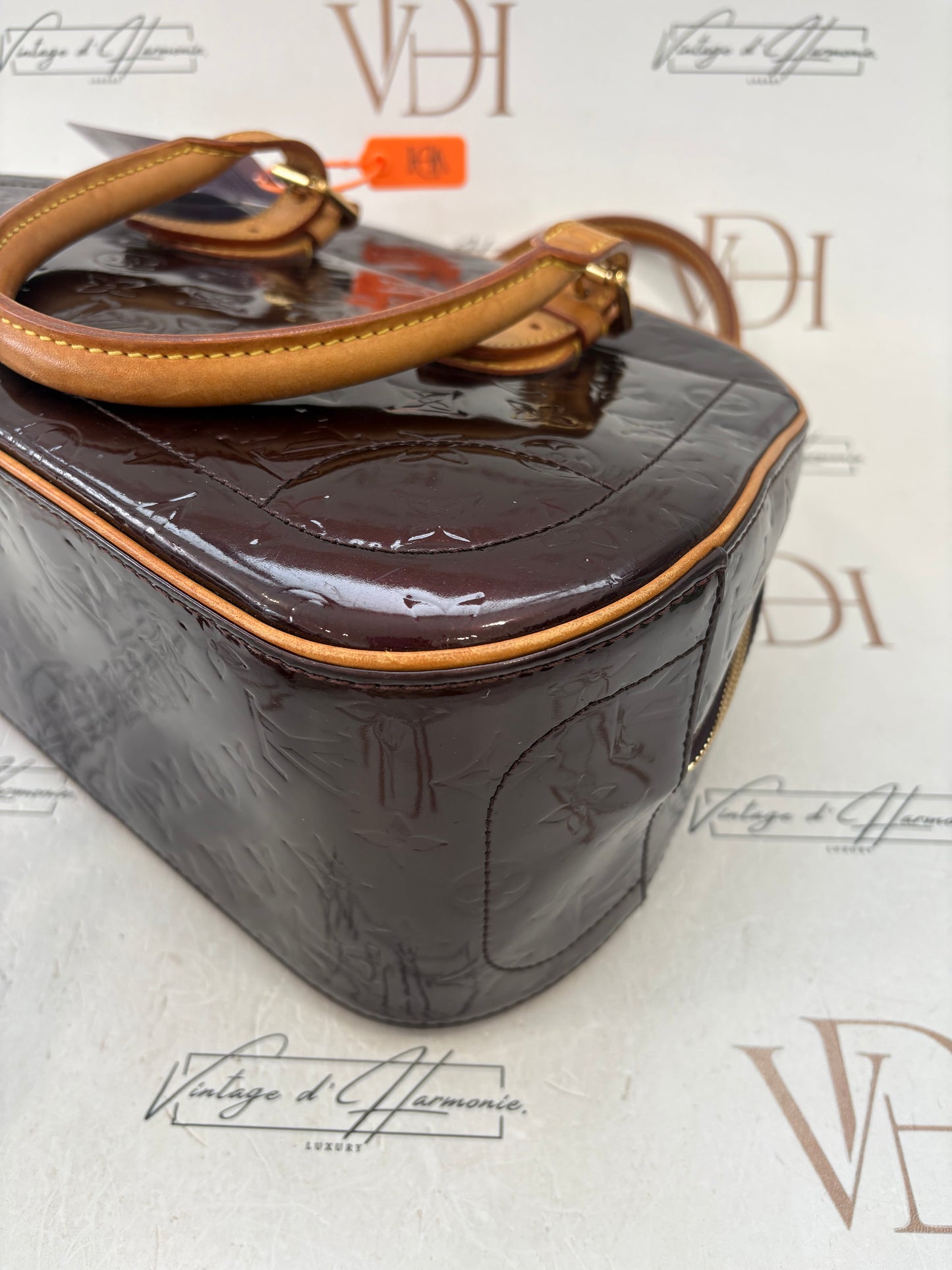 384003 - Louis Vuitton Summit Drive