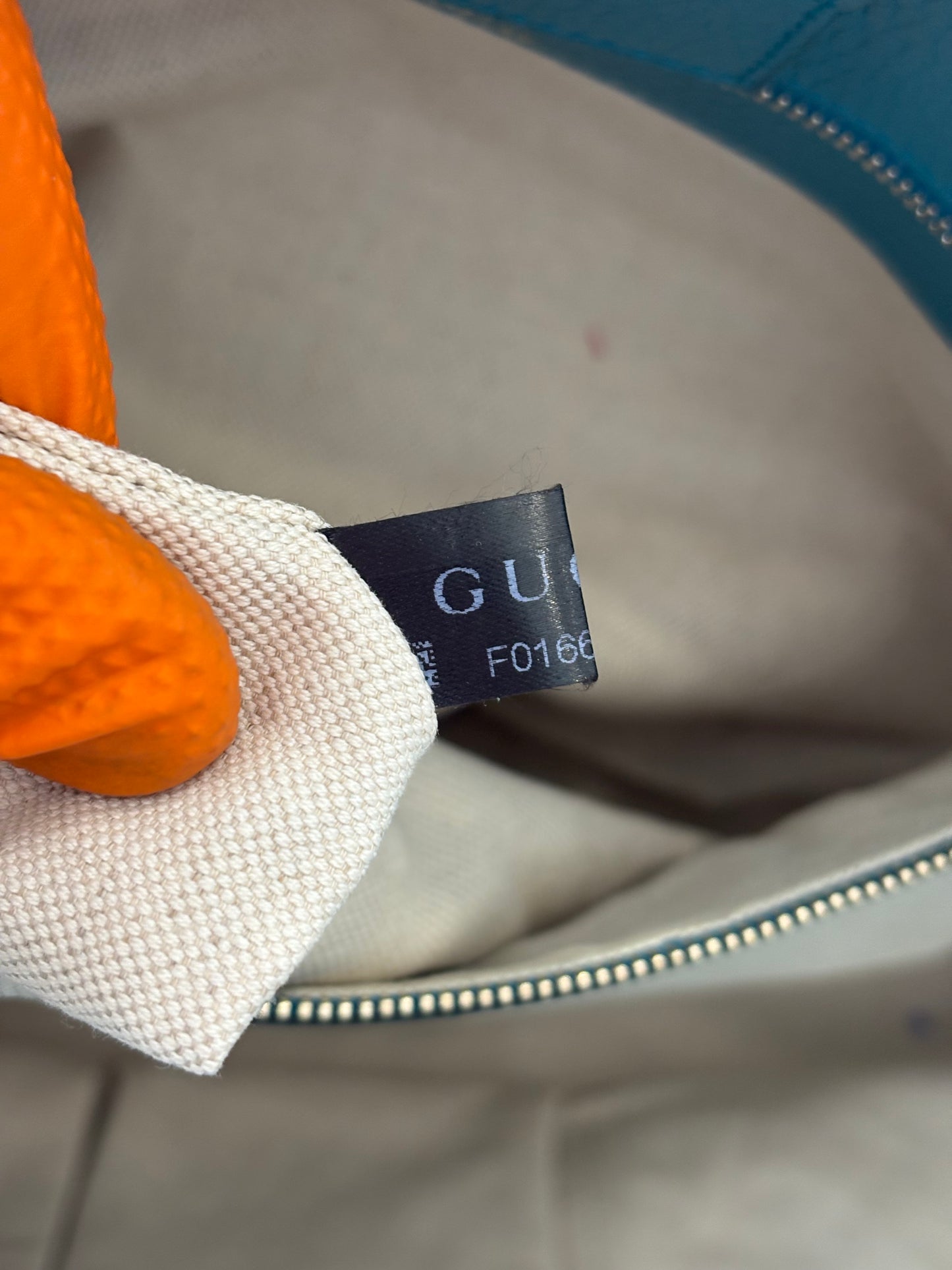 383913 - Gucci Swing
