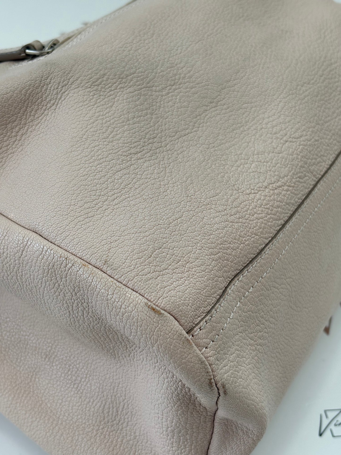384264 - Givenchy Pandora