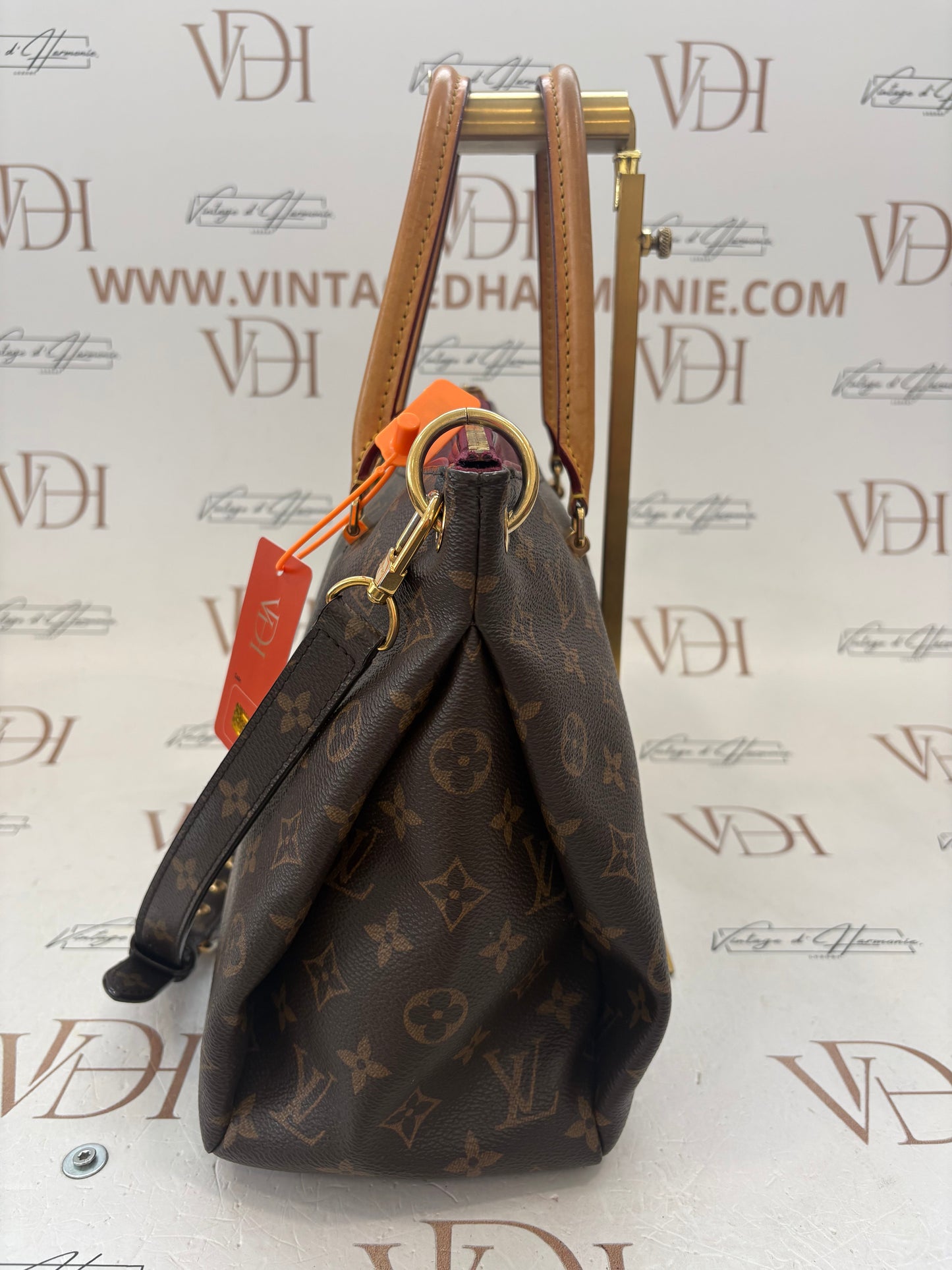 200883 - Louis Vuitton Pallas