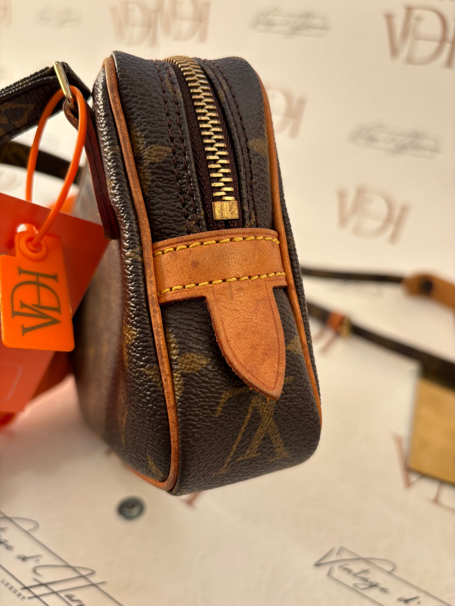 017662 - Louis Vuitton Marly Bandouliere