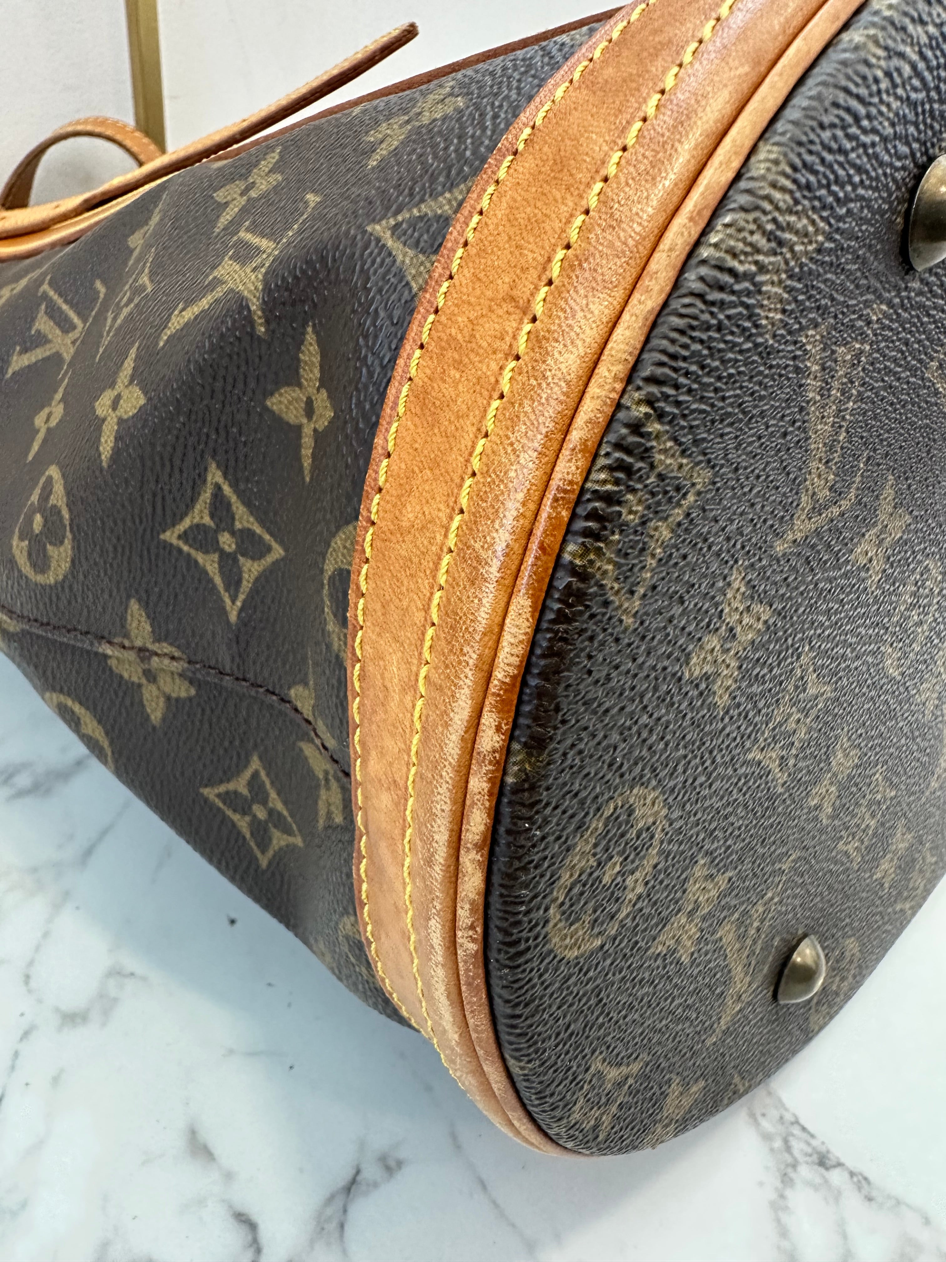 Louis Vuitton Bucket GM