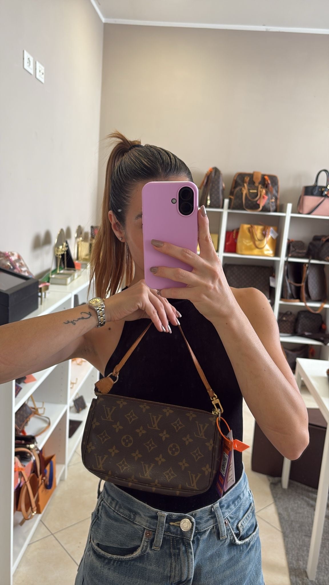 Louis Vuitton Pochette