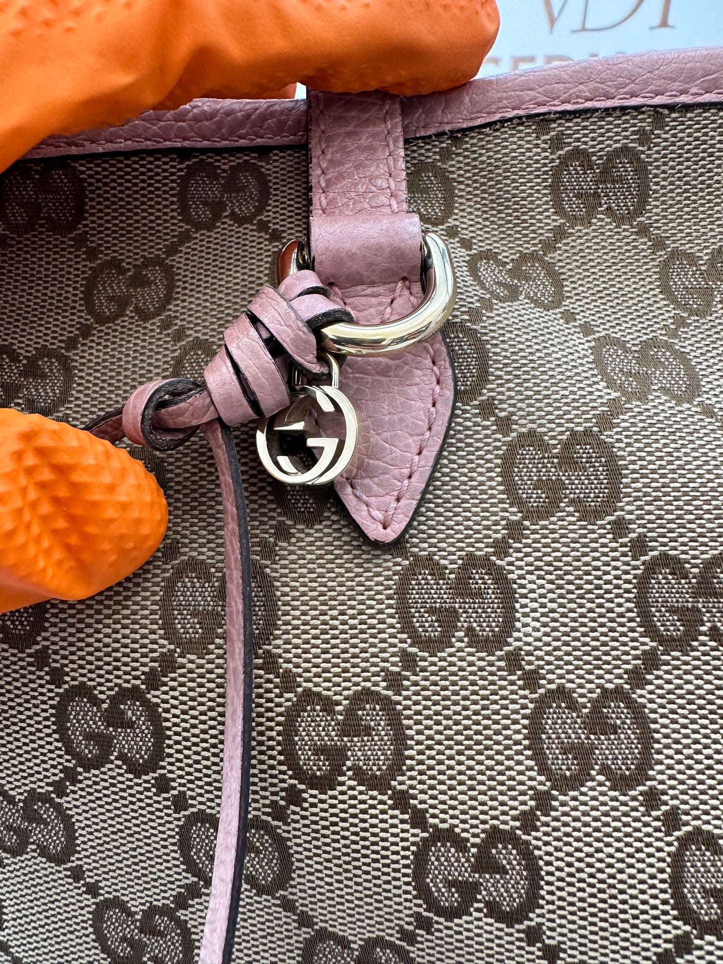 382878 - Gucci Bree