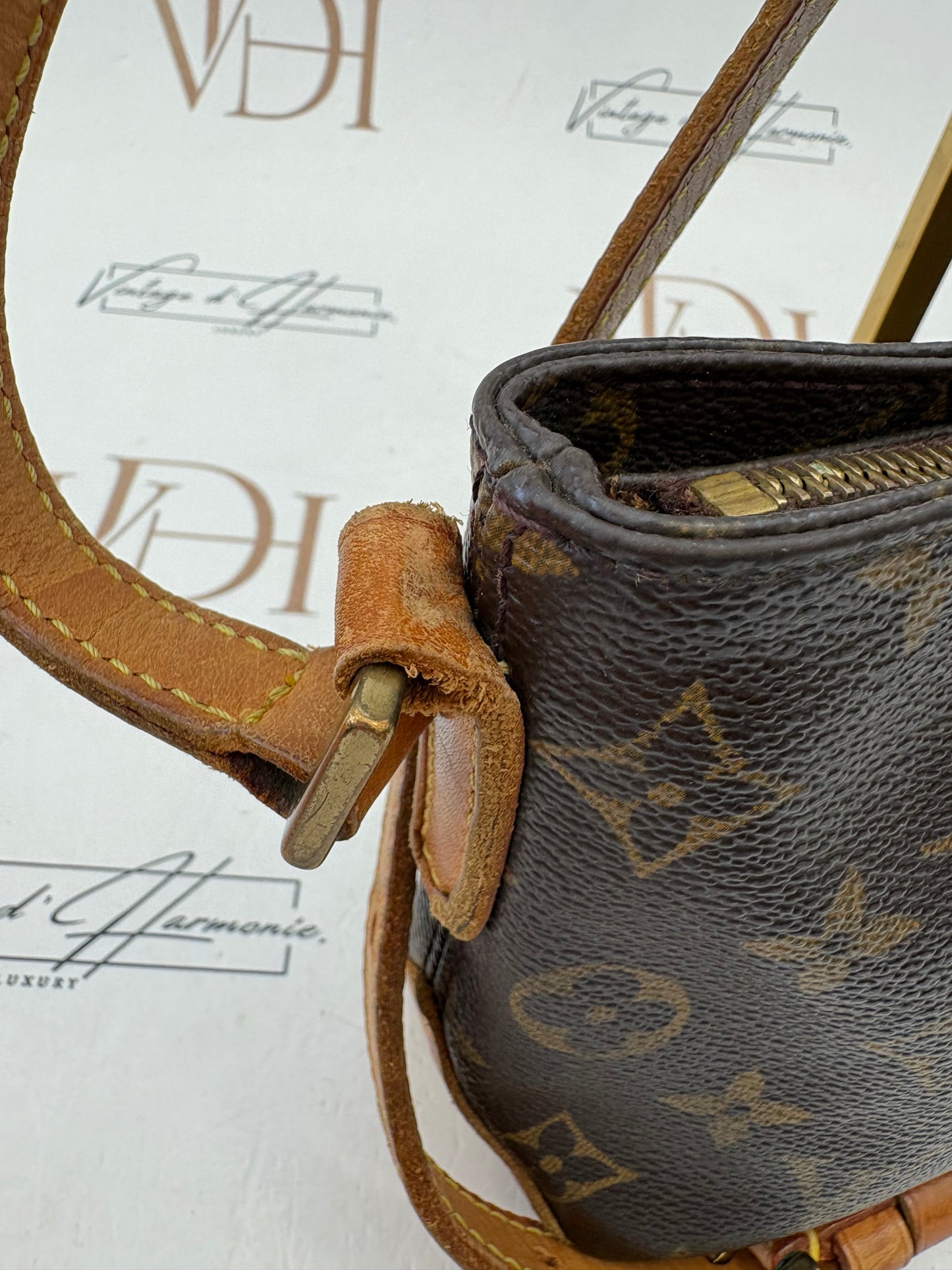 017707 - Louis Vuitton Troteur