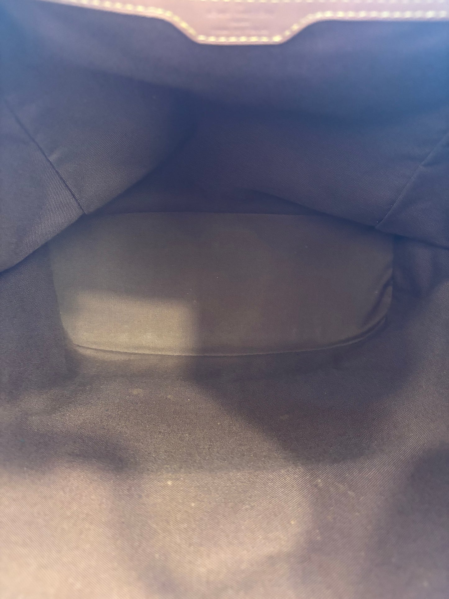 018398 - Louis Vuitton Montsouris GM