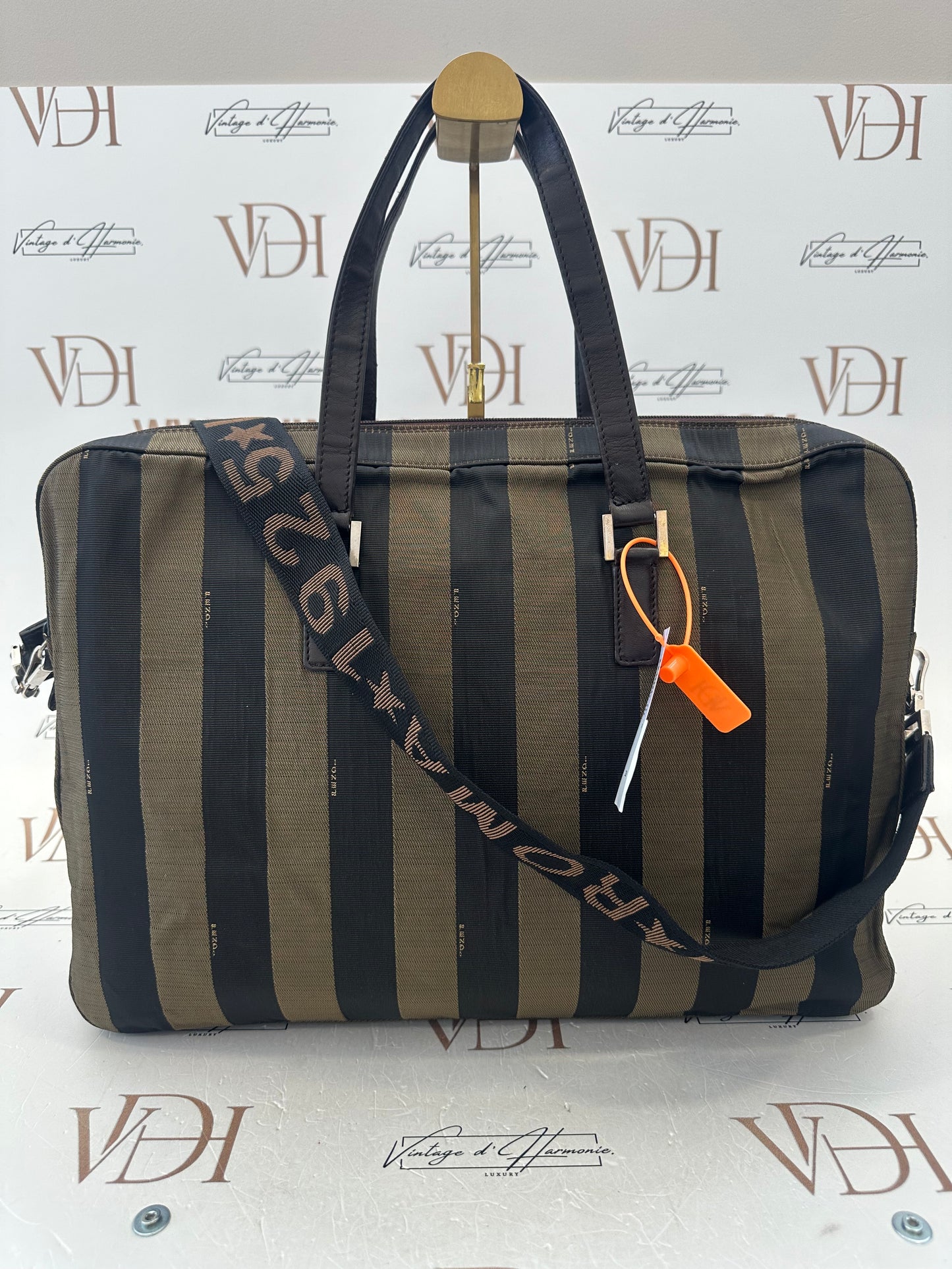 102492 - Fendi Messenger