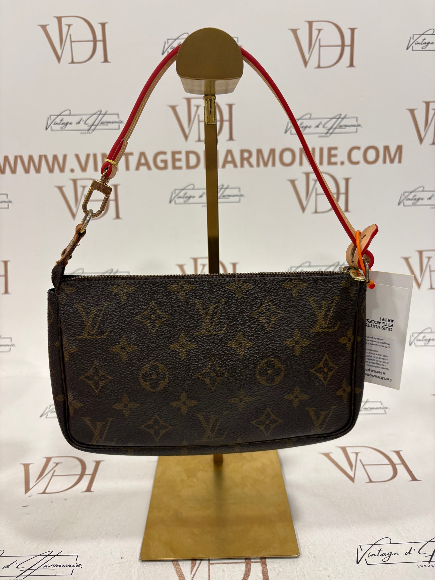 018980 - Louis Vuitton Pochette Accessoires