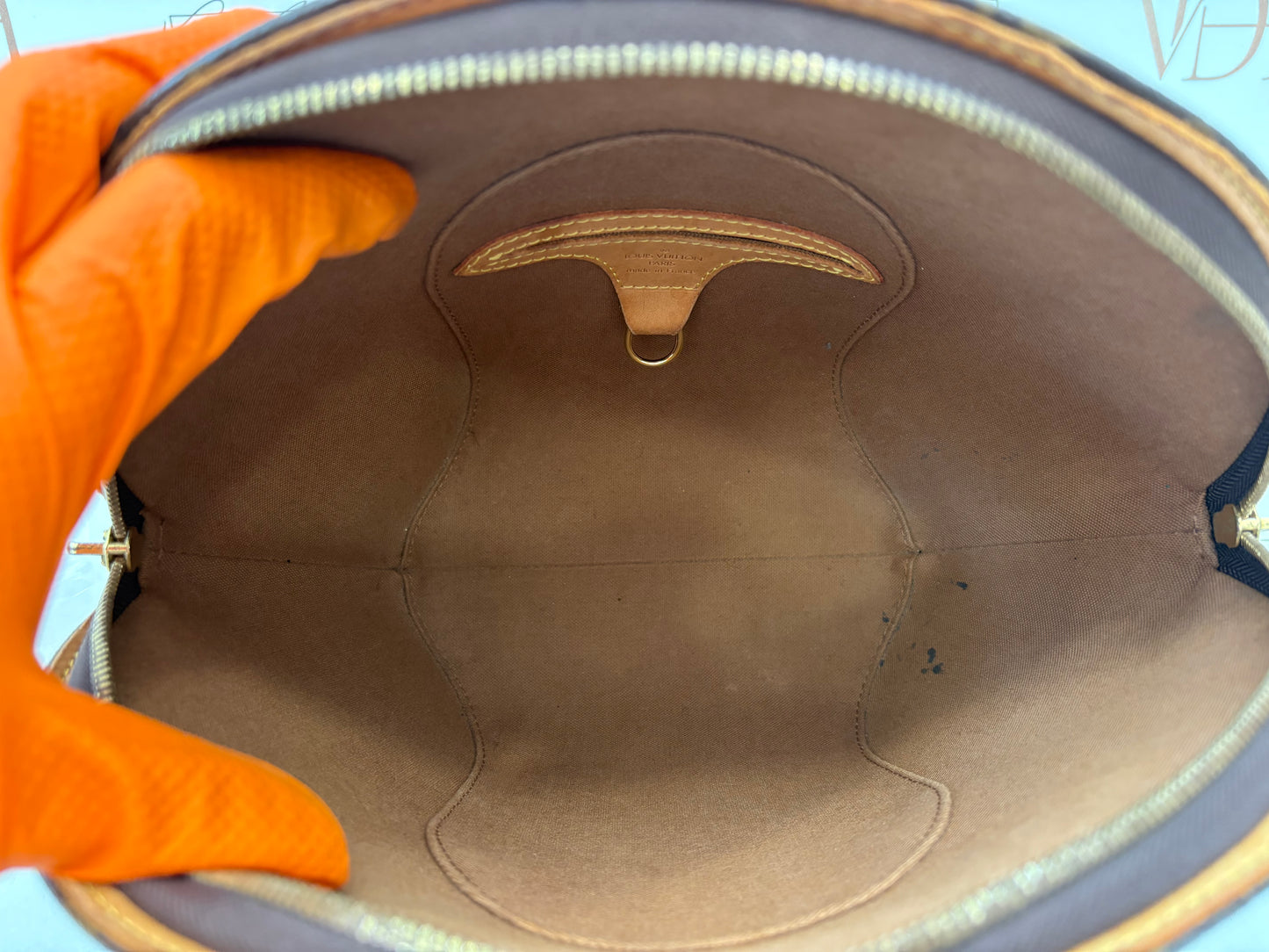 018054 - Louis Vuitton Ellipse
