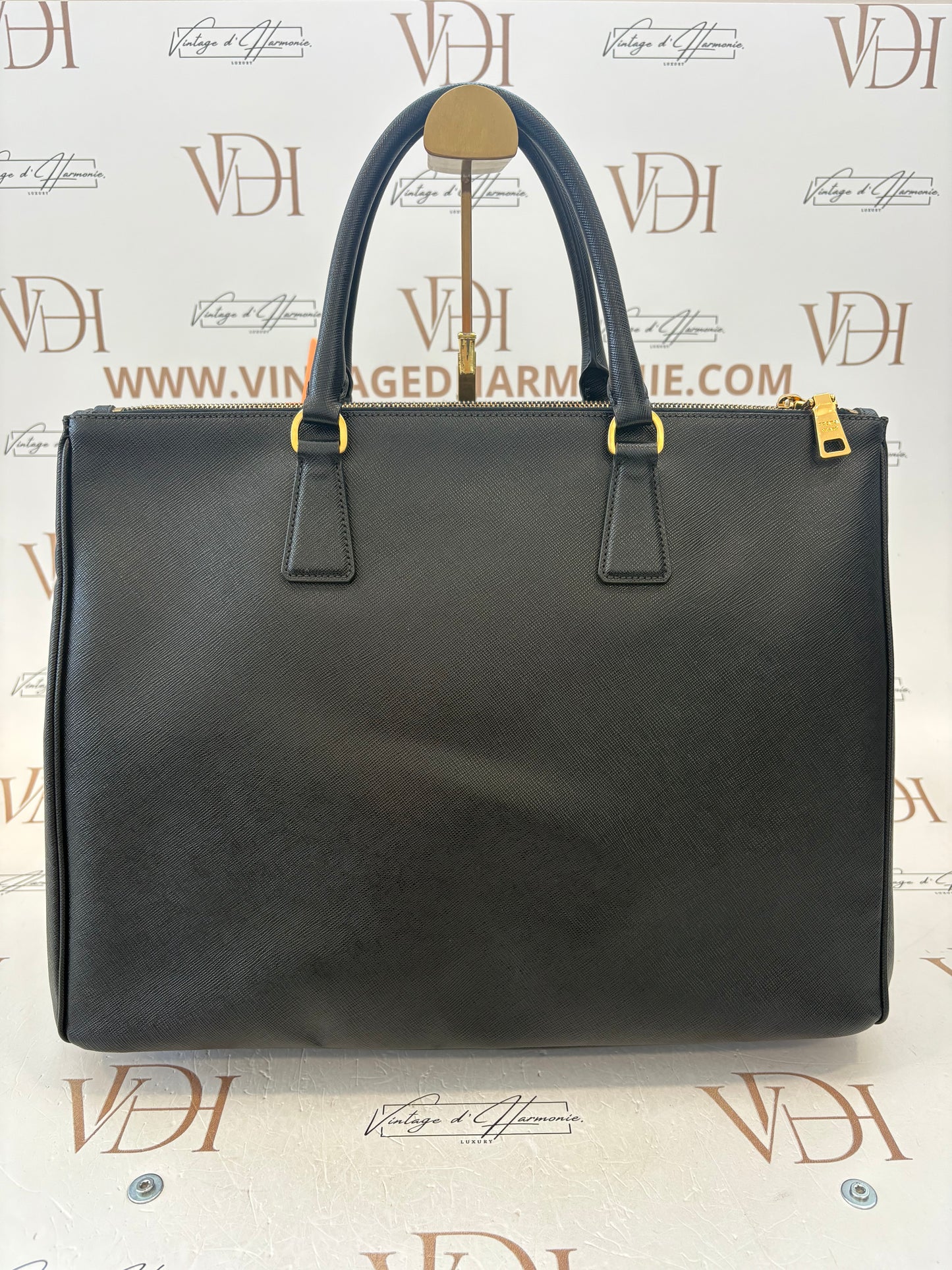 383817 - Prada Galleria GM Black
