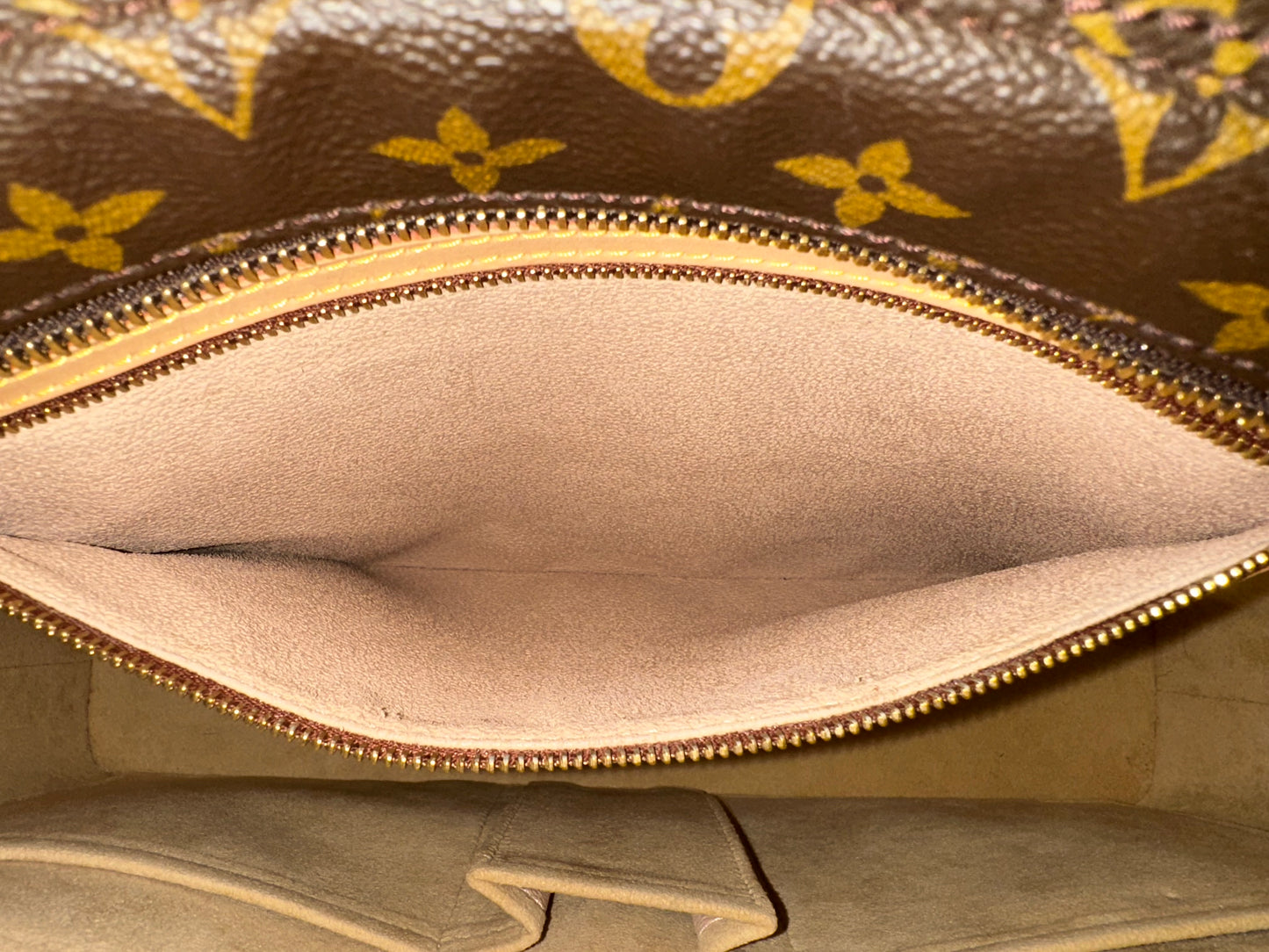 017864 - Louis Vuitton Luco
