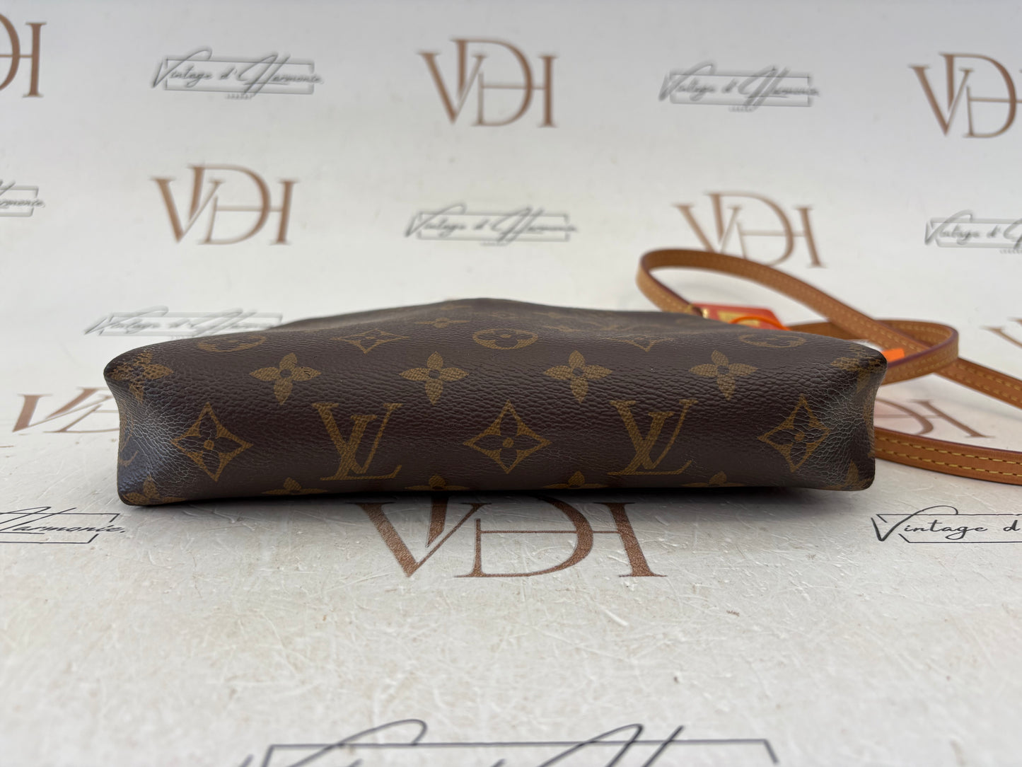 017249 - Louis Vuitton Pallas Pouch
