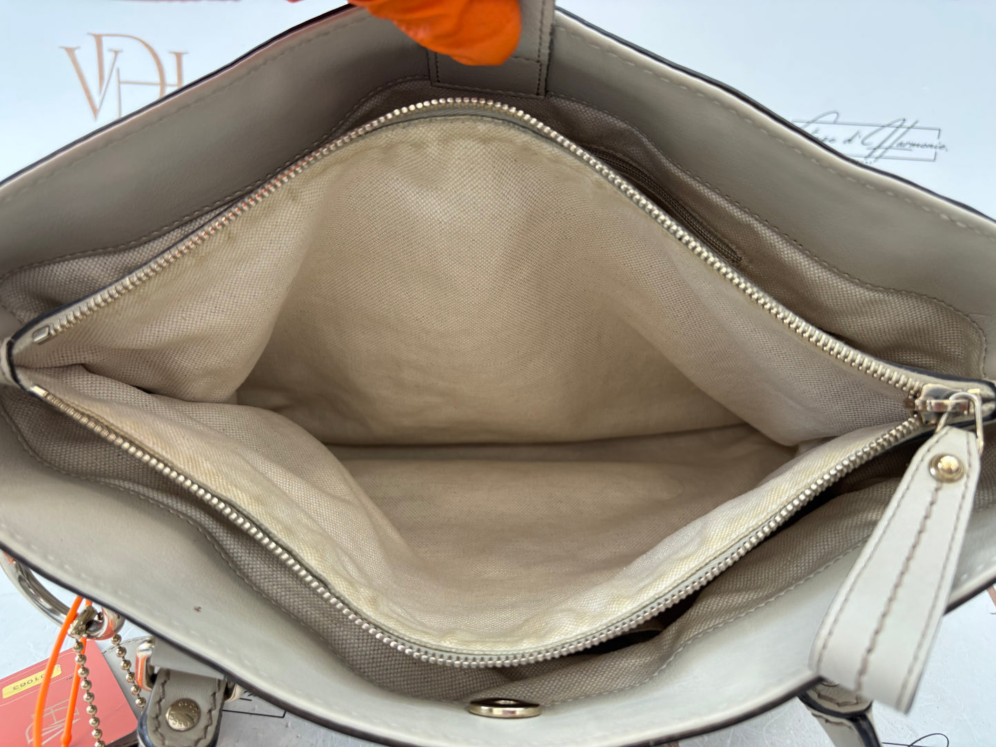 201063 - Gucci Sukey