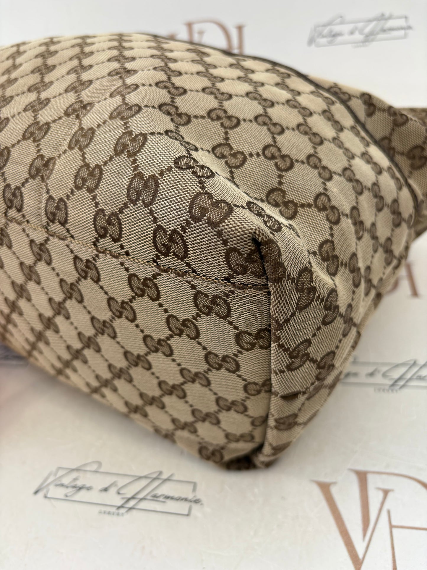 383545 - Gucci Diaper