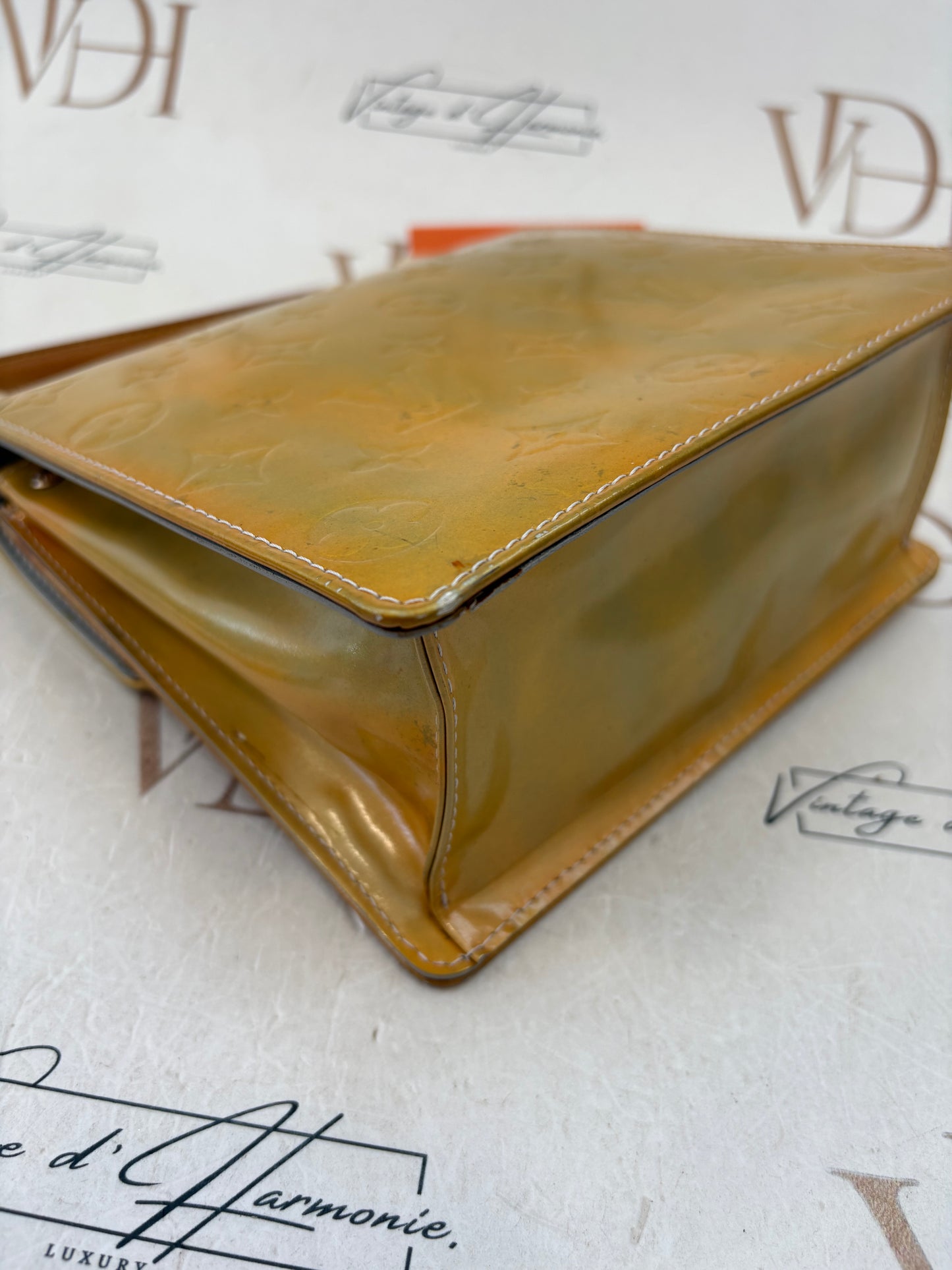 018789 - Louis Vuitton Spring Vernis
