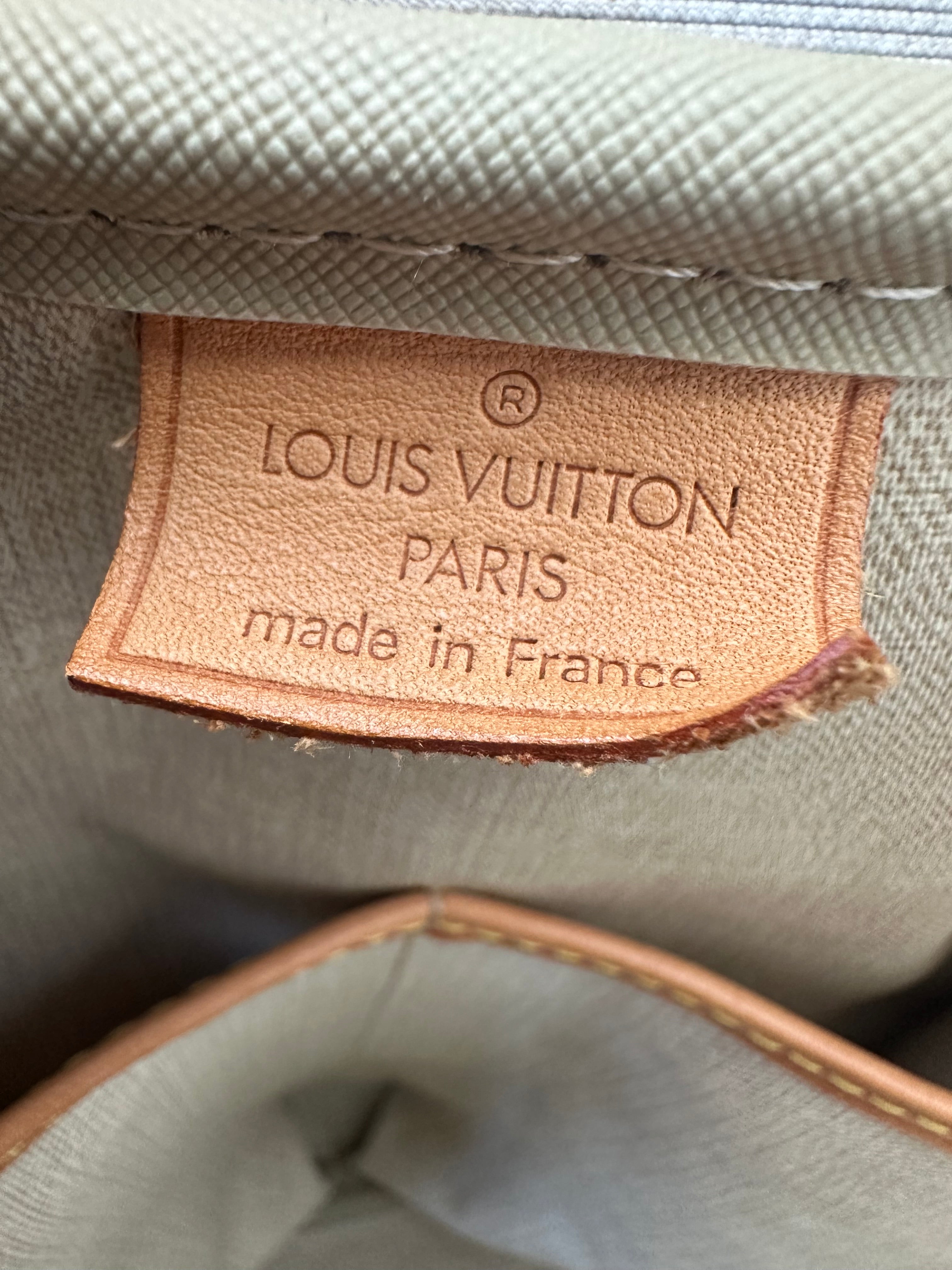 Louis Vuitton Deauville