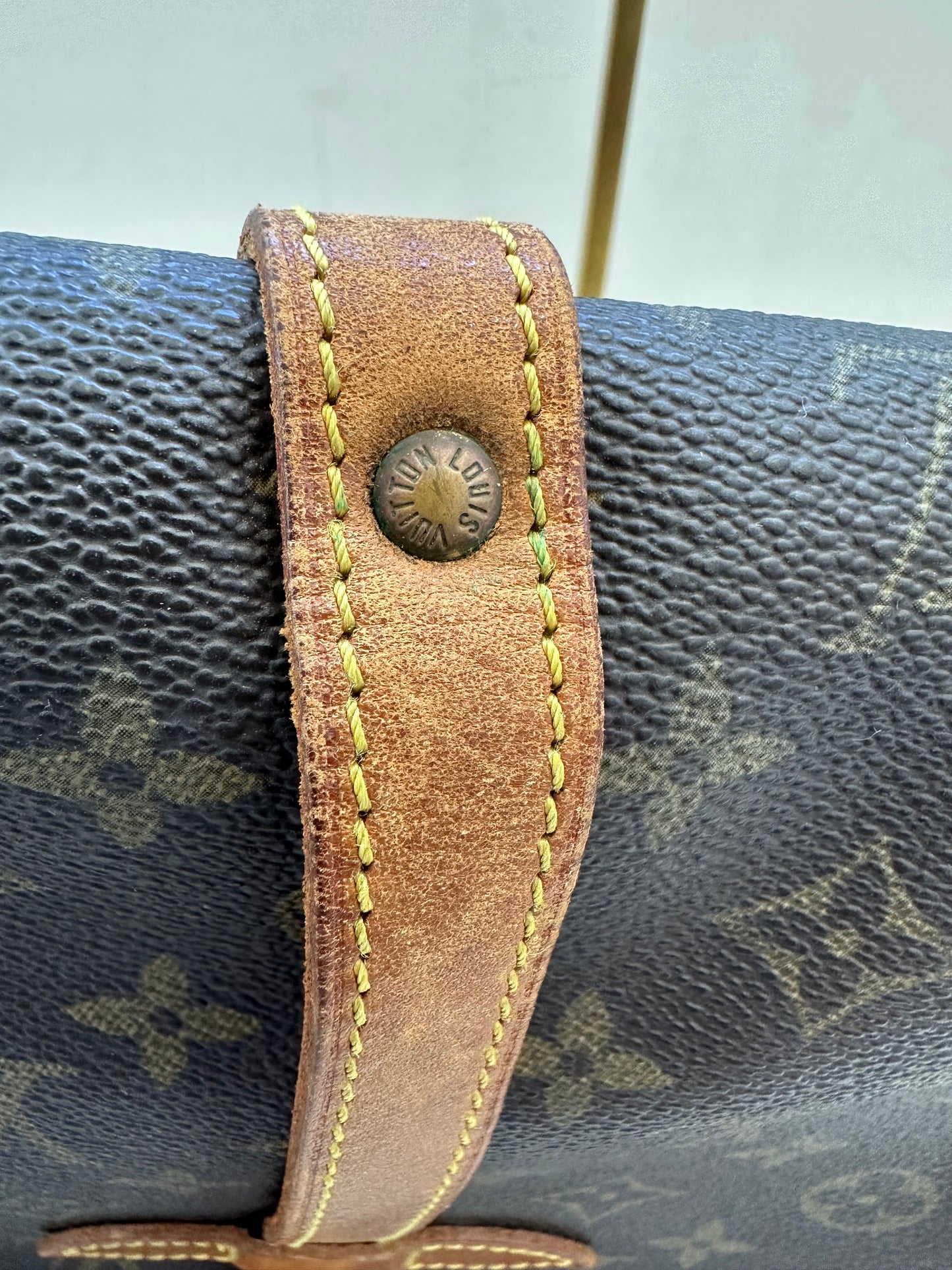 Louis Vuitton Saumur 30