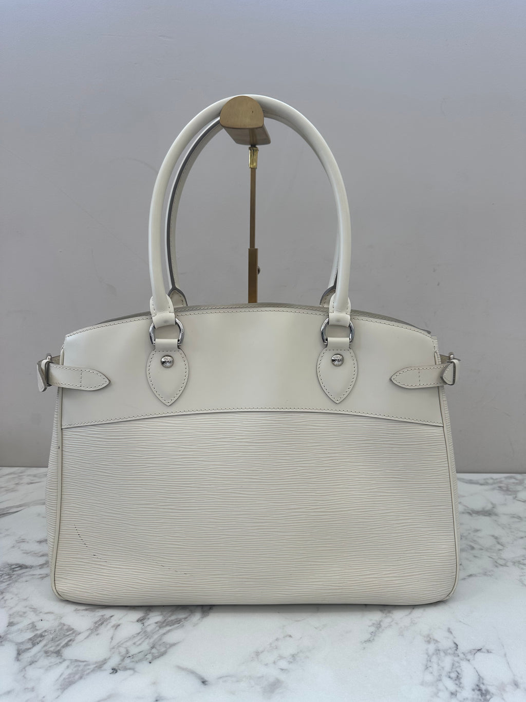 Louis Vuitton Epi Passy GM