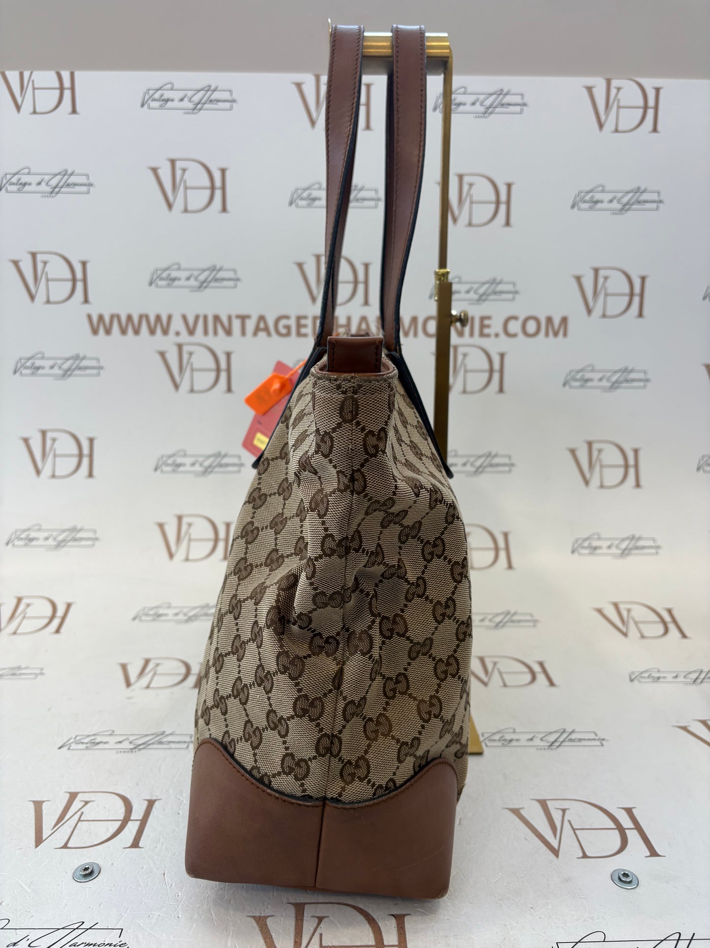 200957 - Gucci Brown