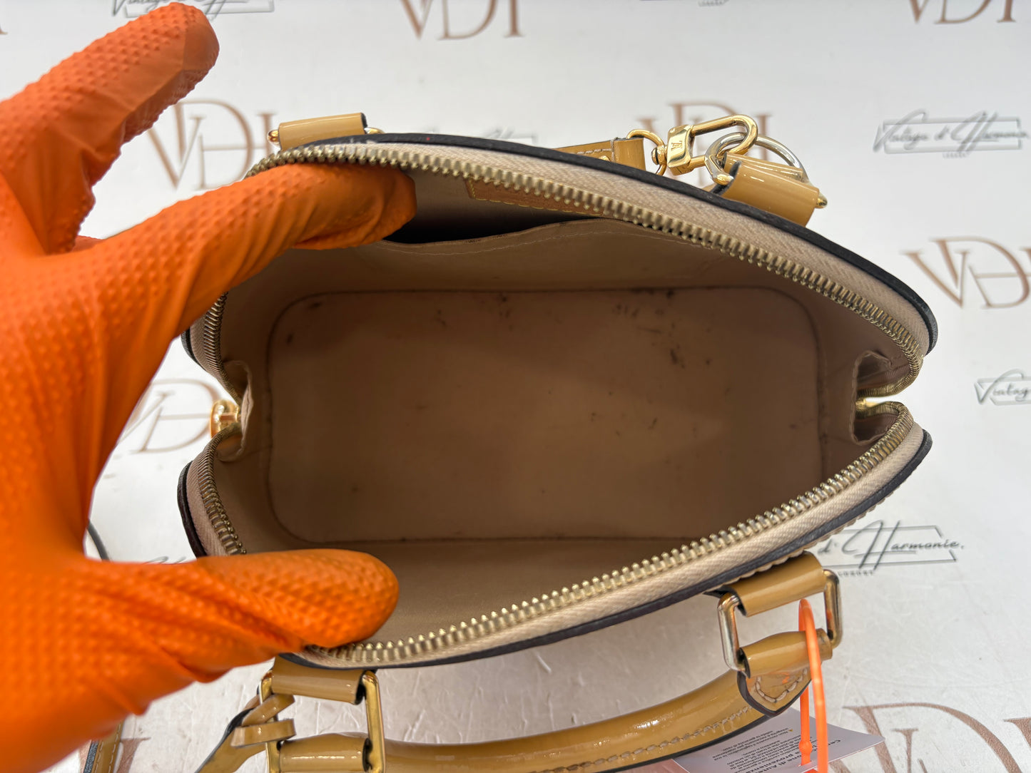 384071 - Louis Vuitton Alma BB