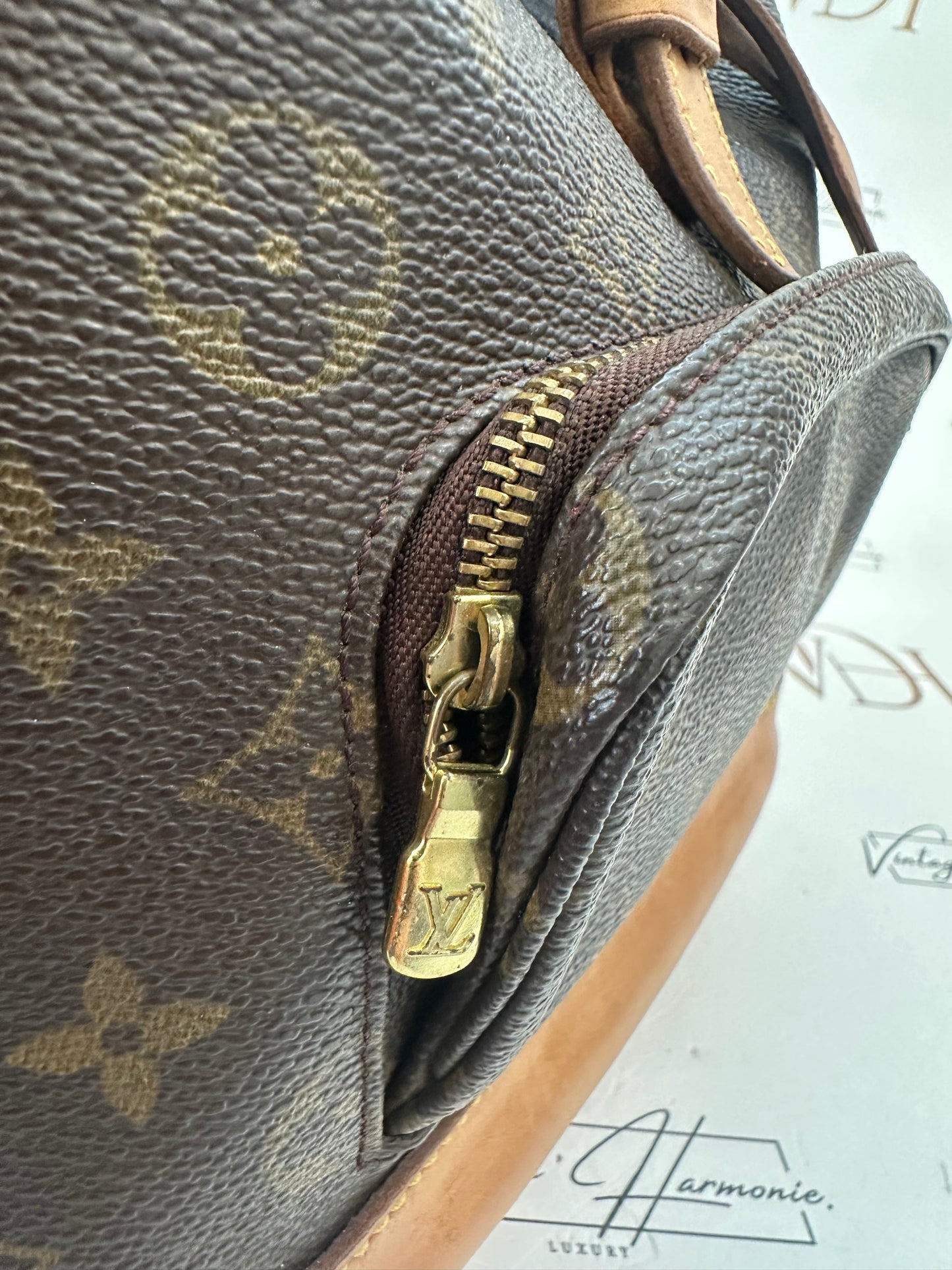 017910 - Louis Vuitton Montsouris MM