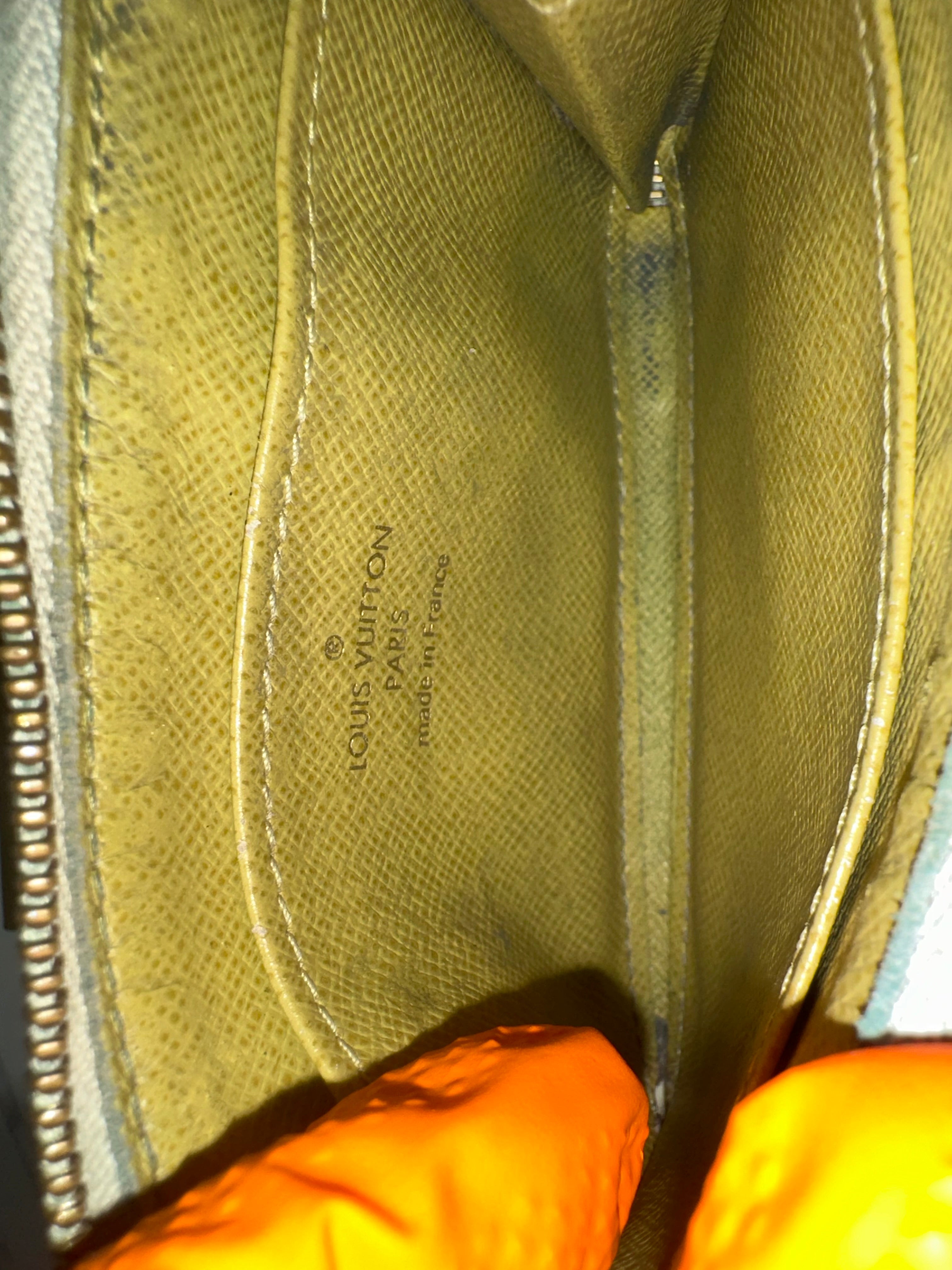 Louis Vuitton Cles Azur