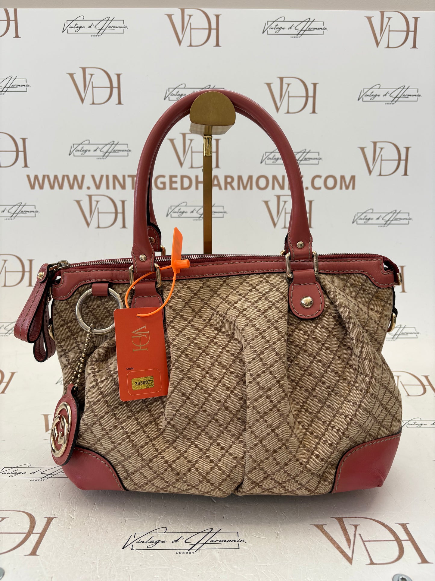 38307 - Gucci Sukey