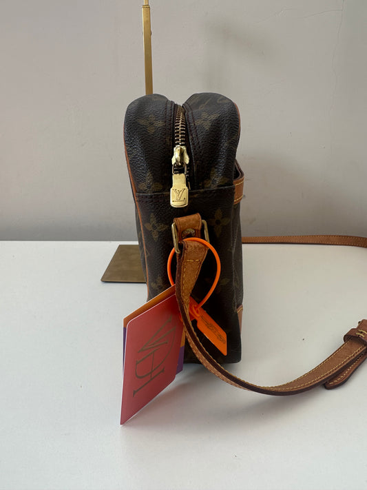 Louis Vuitton Trocadero 30