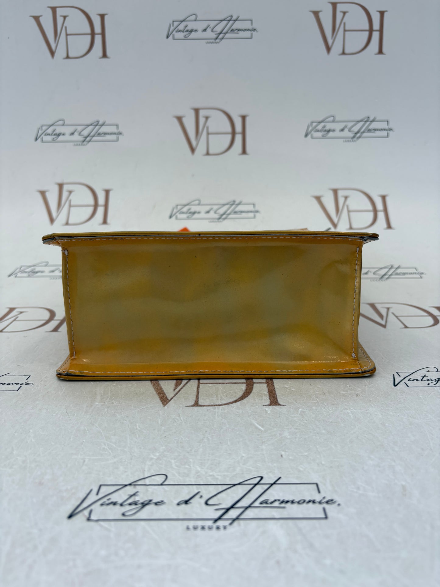 018789 - Louis Vuitton Spring Vernis