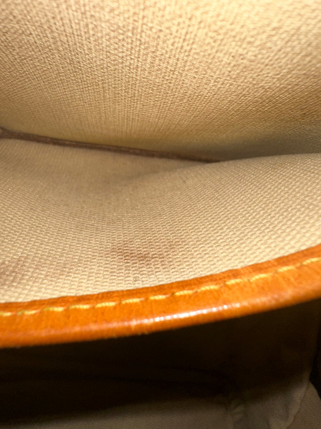 Louis Vuitton Deauville