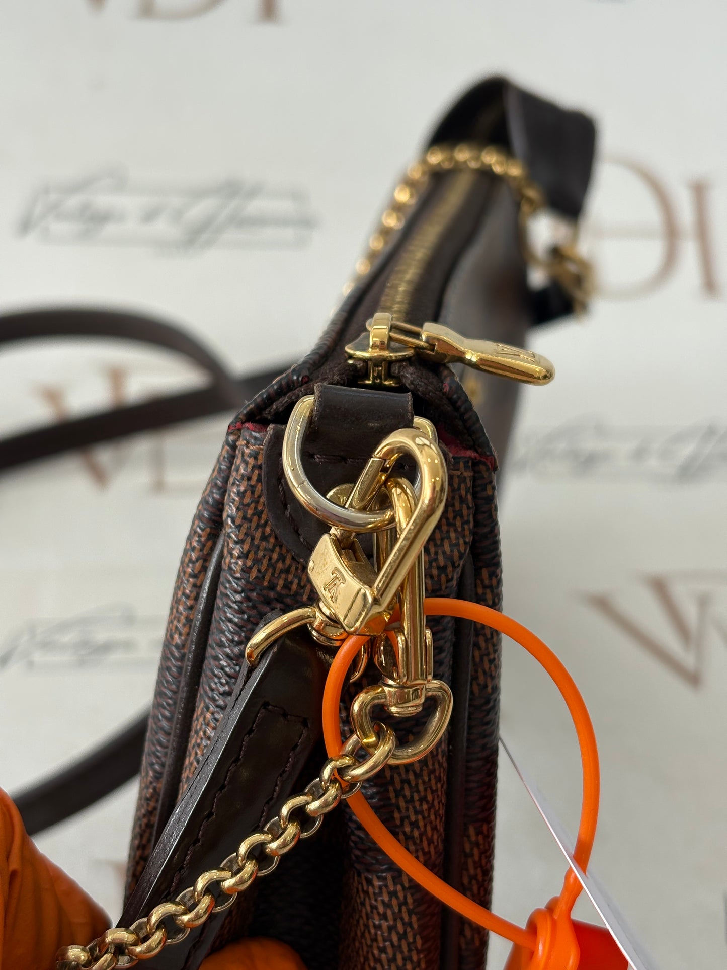 018410 - Louis Vuitton Eva