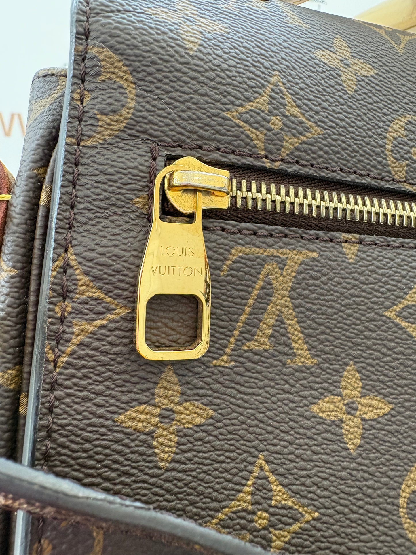 382831 - Louis Vuitton Metis