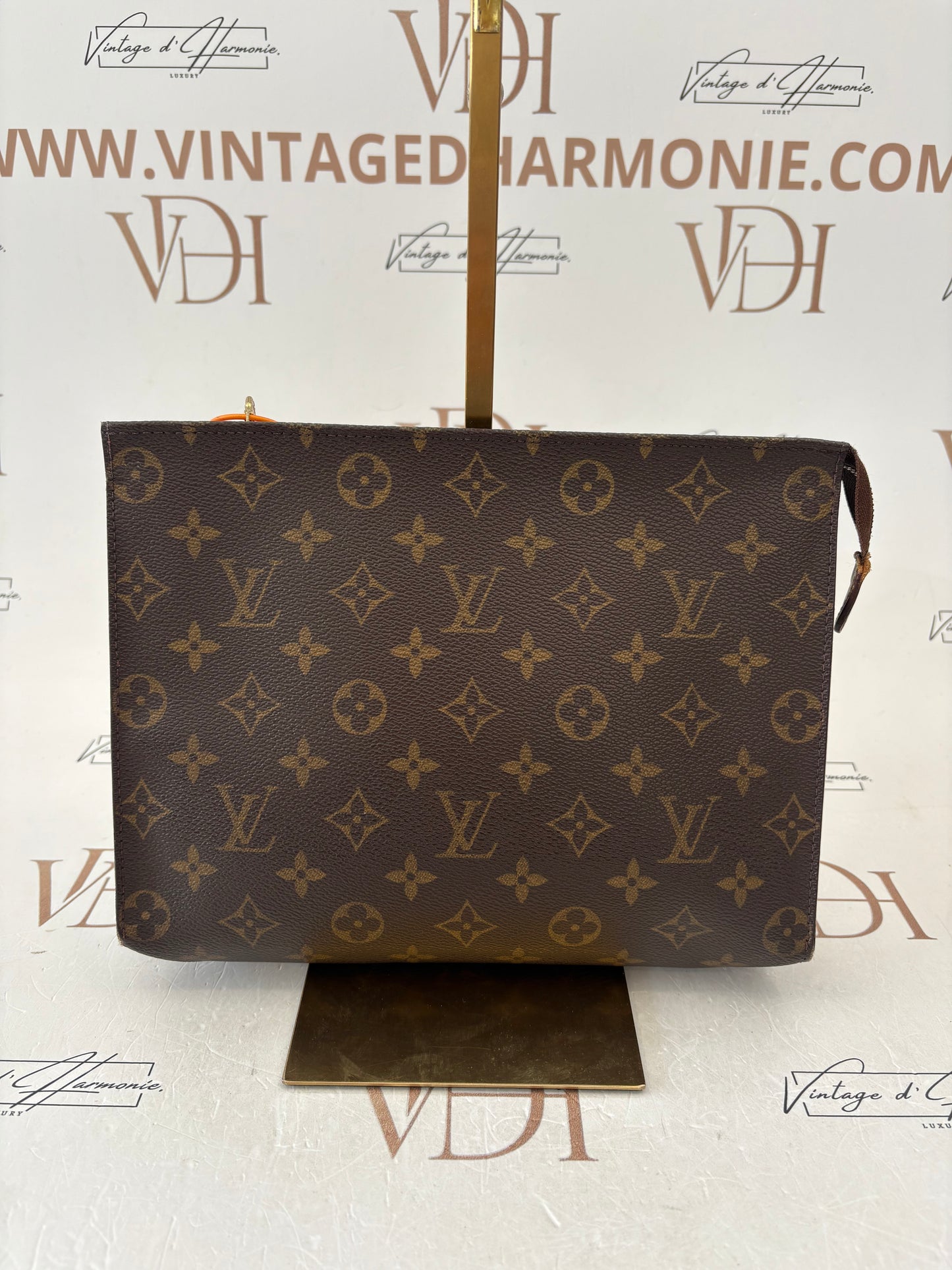 017704 - Louis Vuitton Pochette Toilette 26