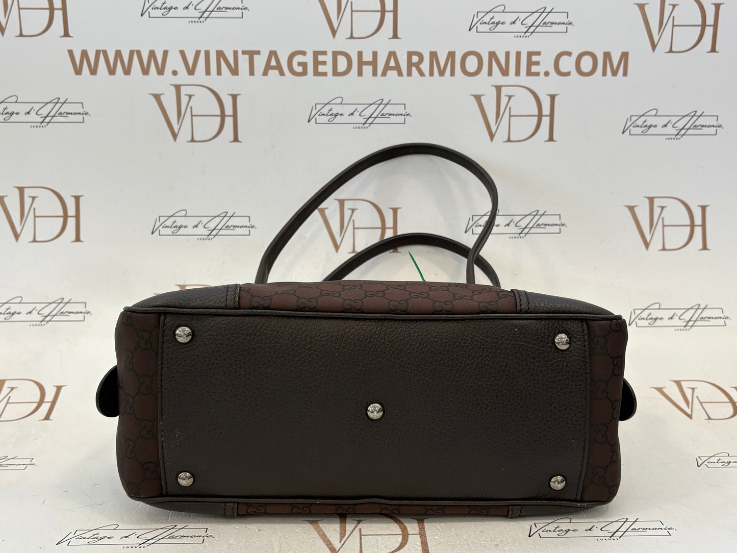 017073 - Gucci Brown GG