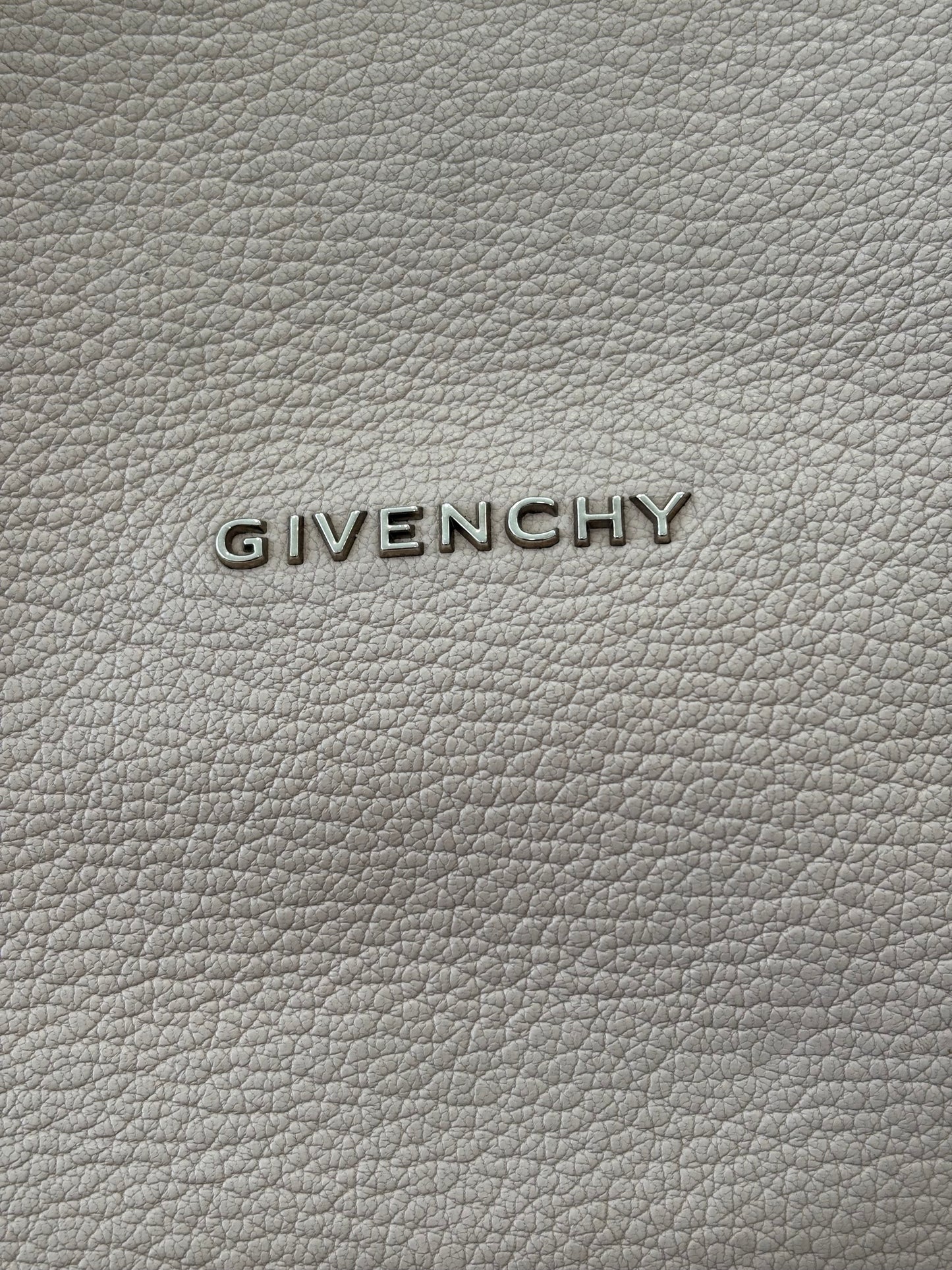 384264 - Givenchy Pandora
