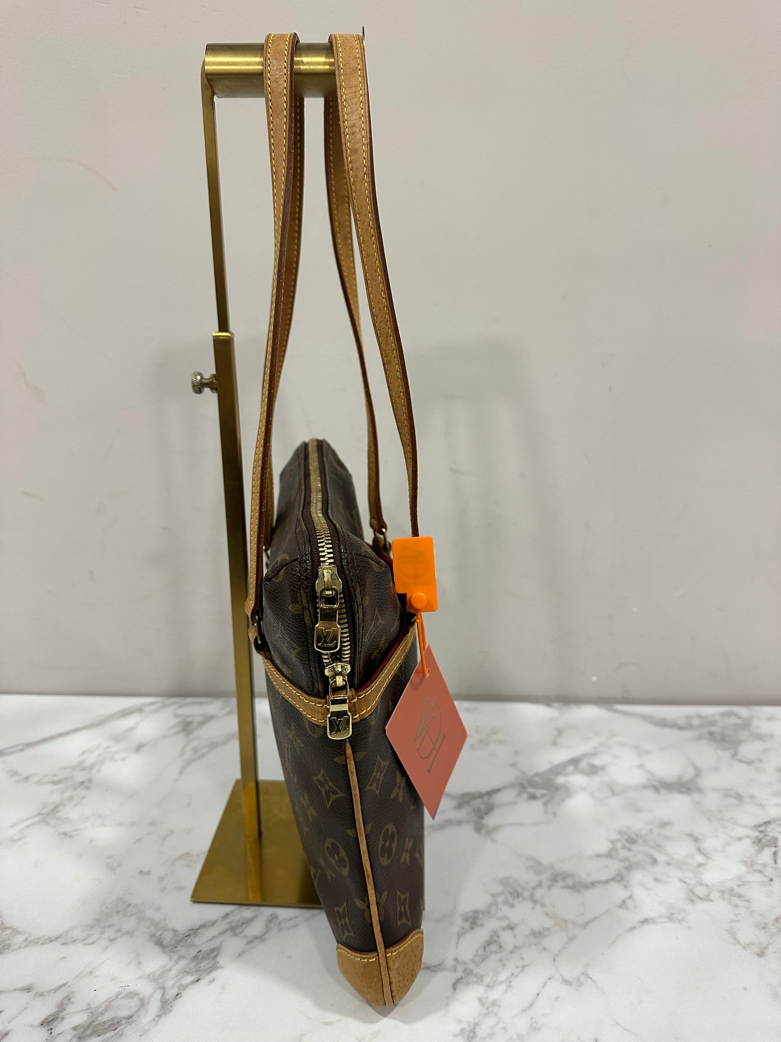 Louis Vuitton Coussin GM