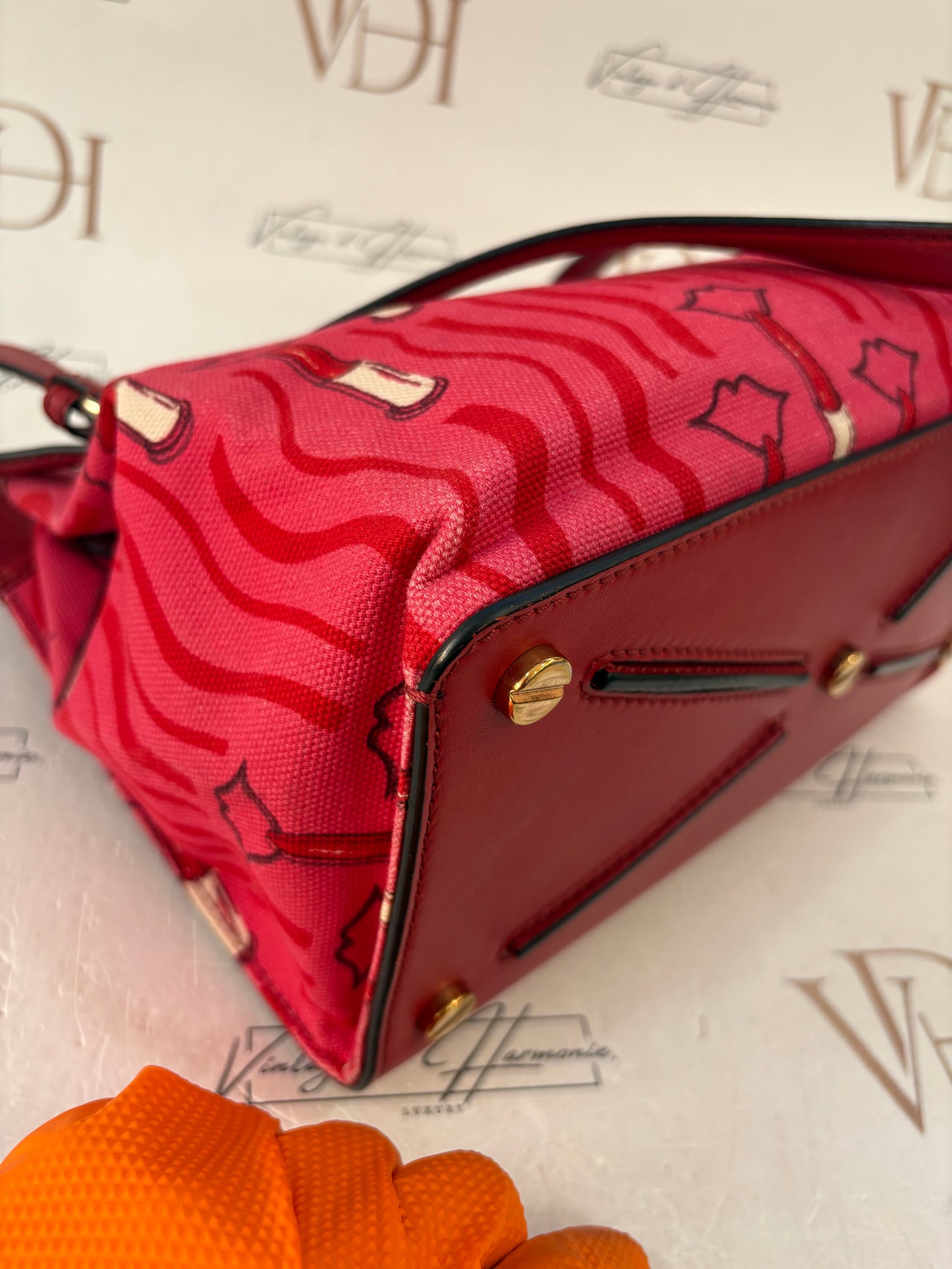 383658 - Valentino Bag