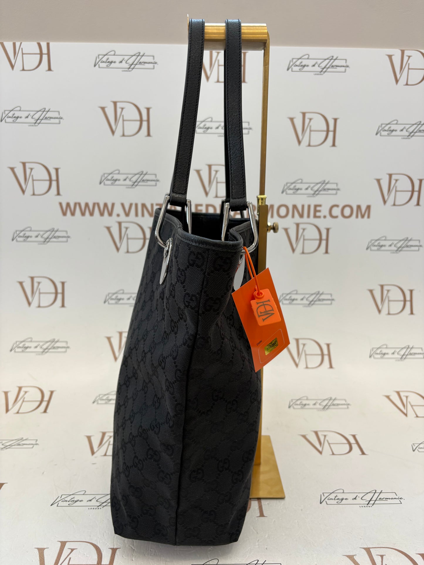 018969 - Gucci Black Canvas GG
