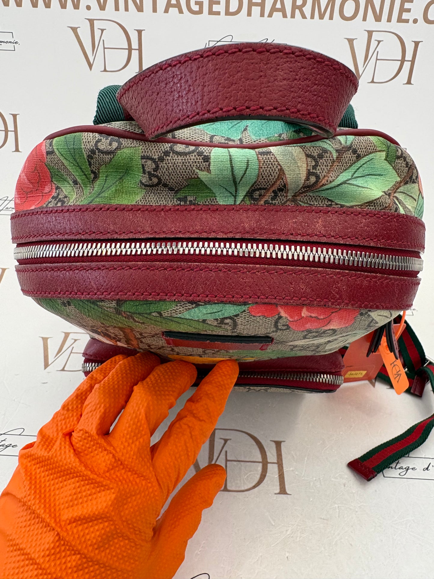 383271 - Gucci Backpack